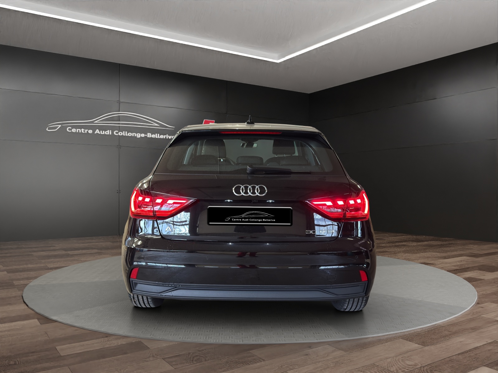 AUDI A1 Sportback 30 TFSI Attraction S-tronic-image-4