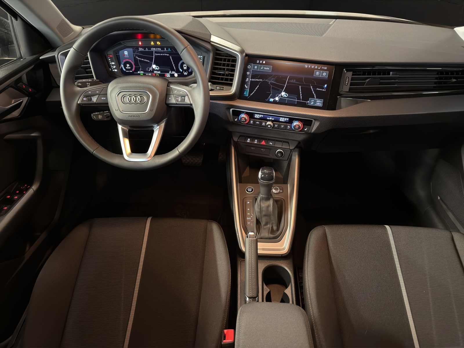 AUDI A1 Sportback 30 TFSI Attraction S-tronic-image-11