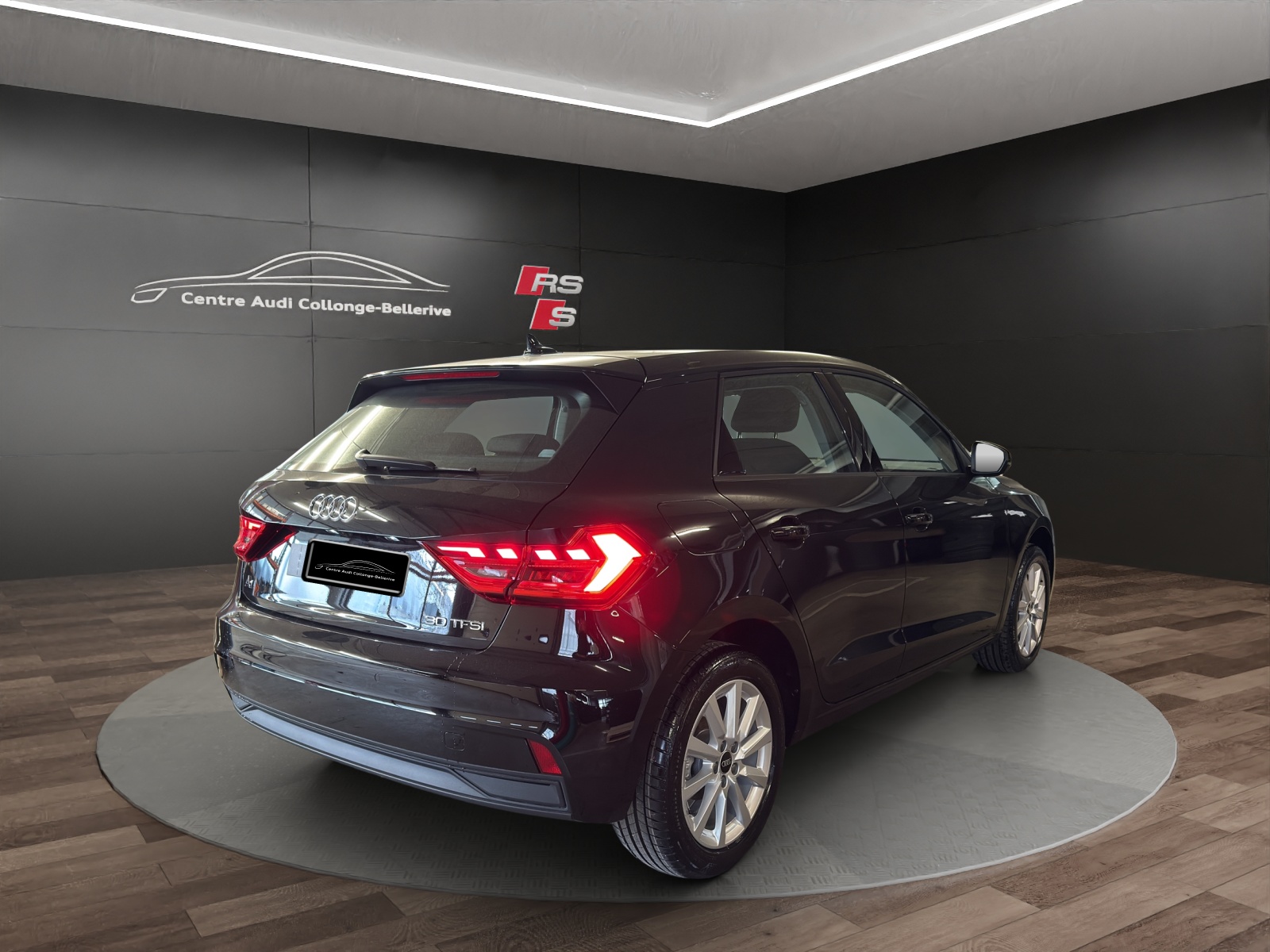 AUDI A1 Sportback 30 TFSI Attraction S-tronic-image-5