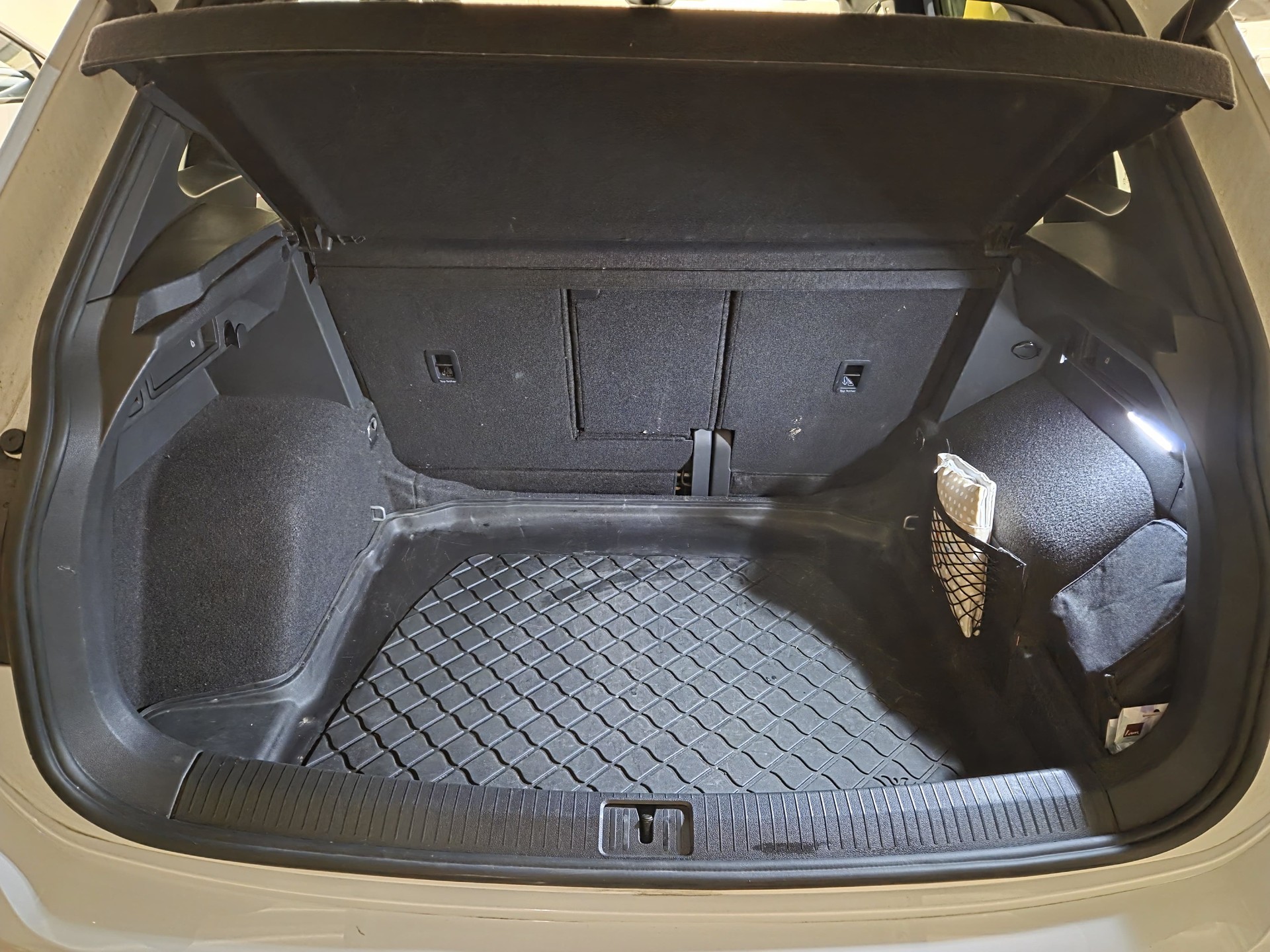 VW Tiguan 2.0TSI R-Line 4Motion DSG-image-7
