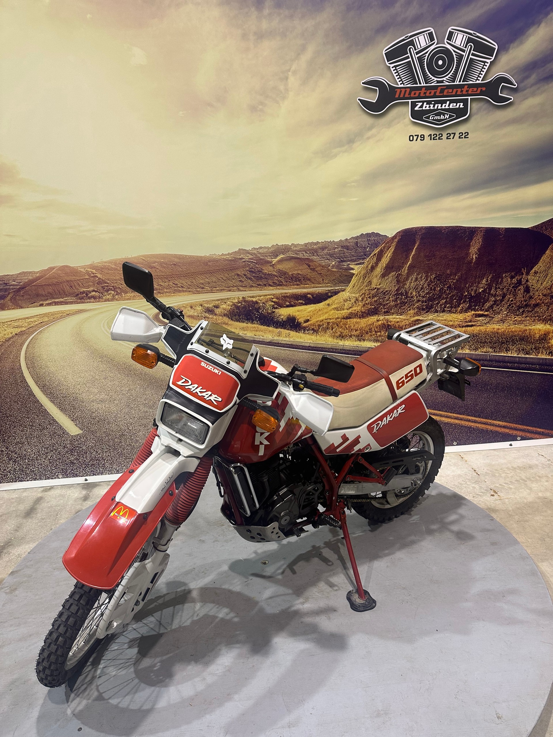 SUZUKI DR 650 R M Dakar-showroom-element-1