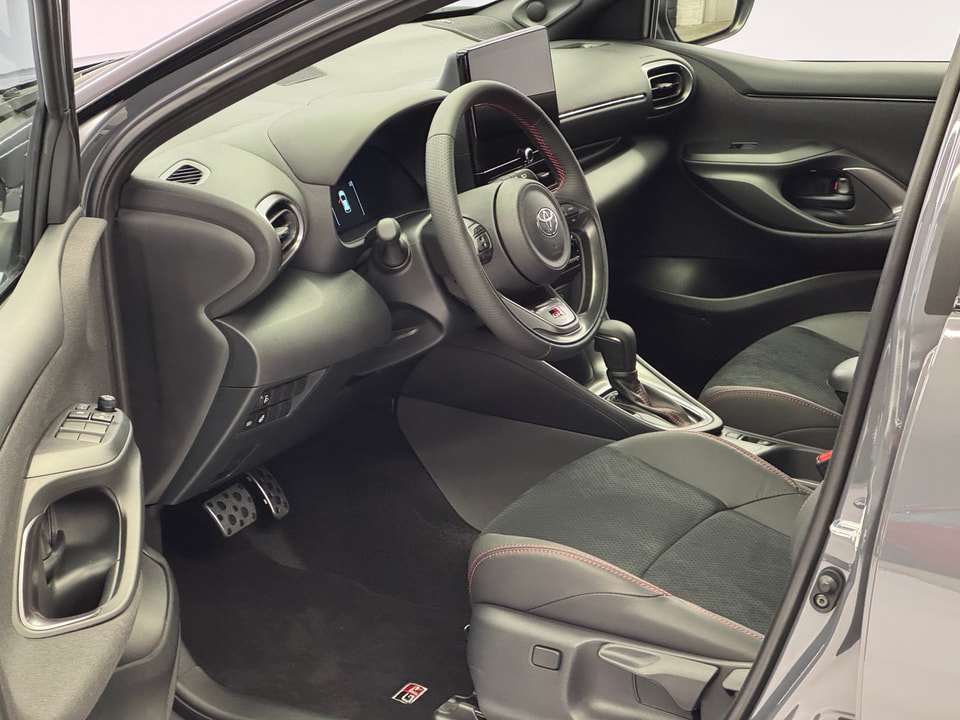 Yaris Hybrid 1.5 GR Sport