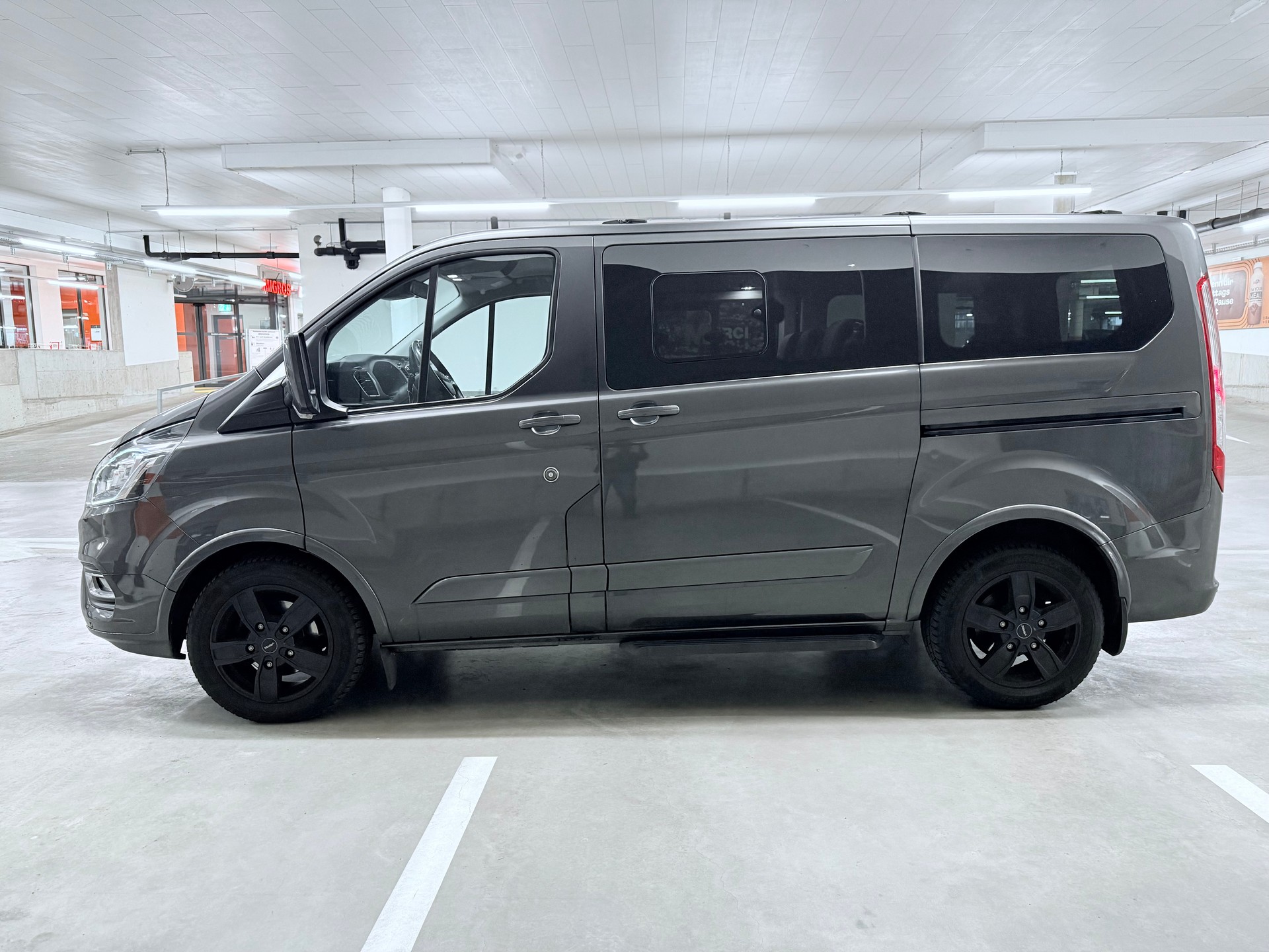 FORD Tourneo Custom 320 L1H1 Titanium A-image-5