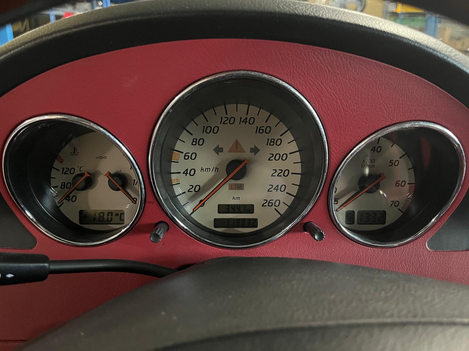 MERCEDES-BENZ SLK 320-image-4