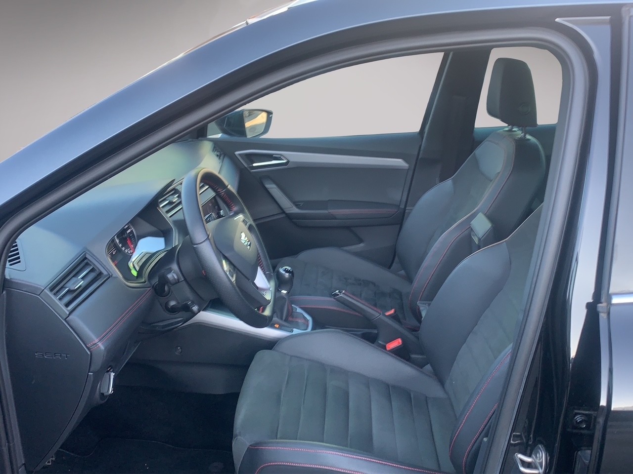 SEAT Arona 1.0 TGI CNG FR-image-8