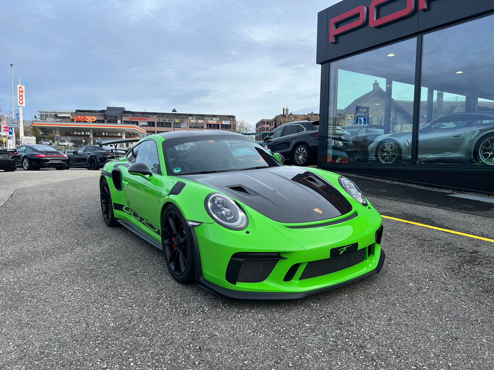 Car photo