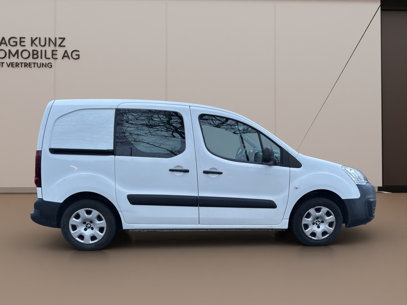 PEUGEOT Partner 1.6 BlueHDI S&S Allure-image-5