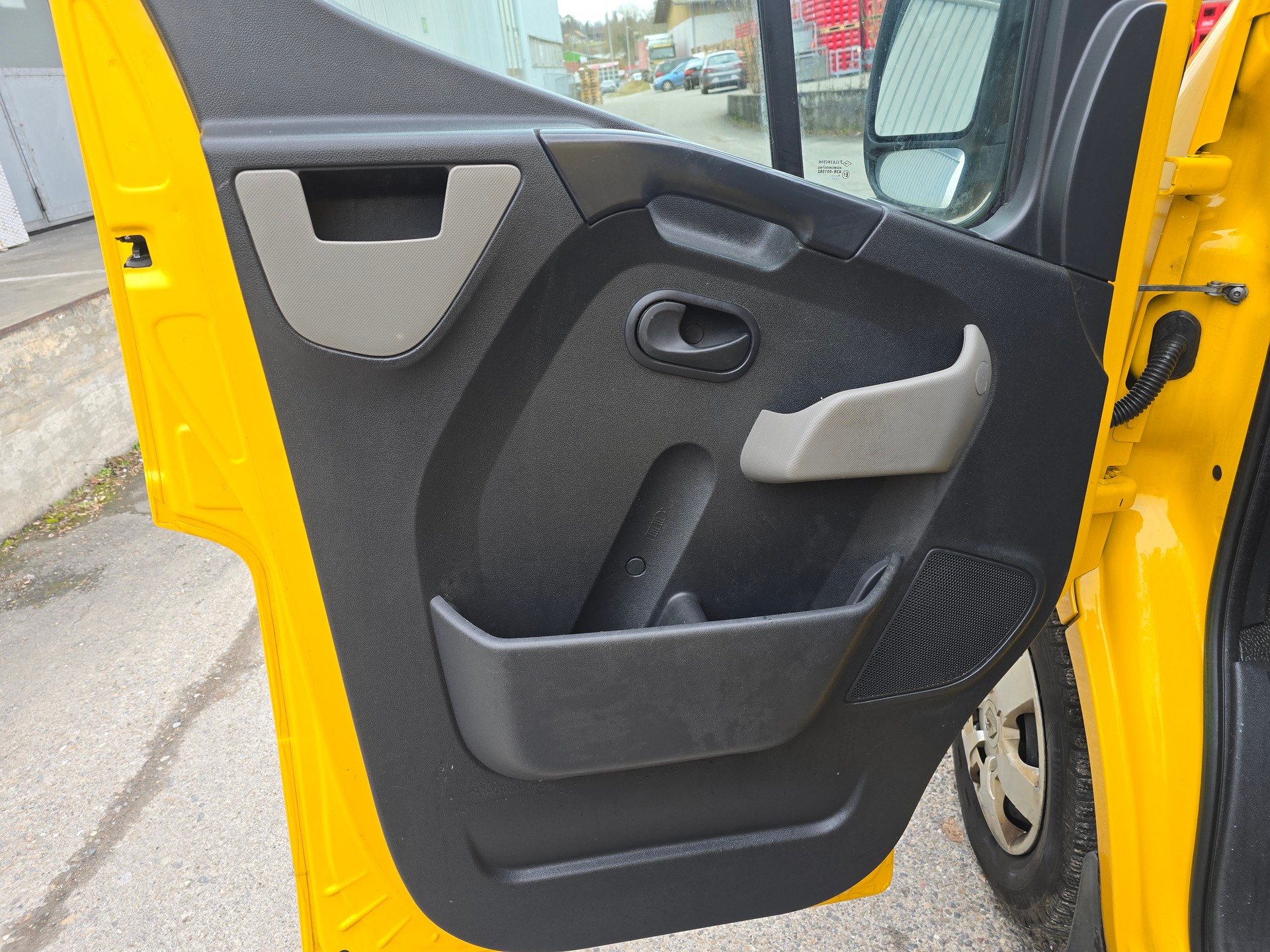 RENAULT Master T35 2.3dCi 130 L3H2-image-13