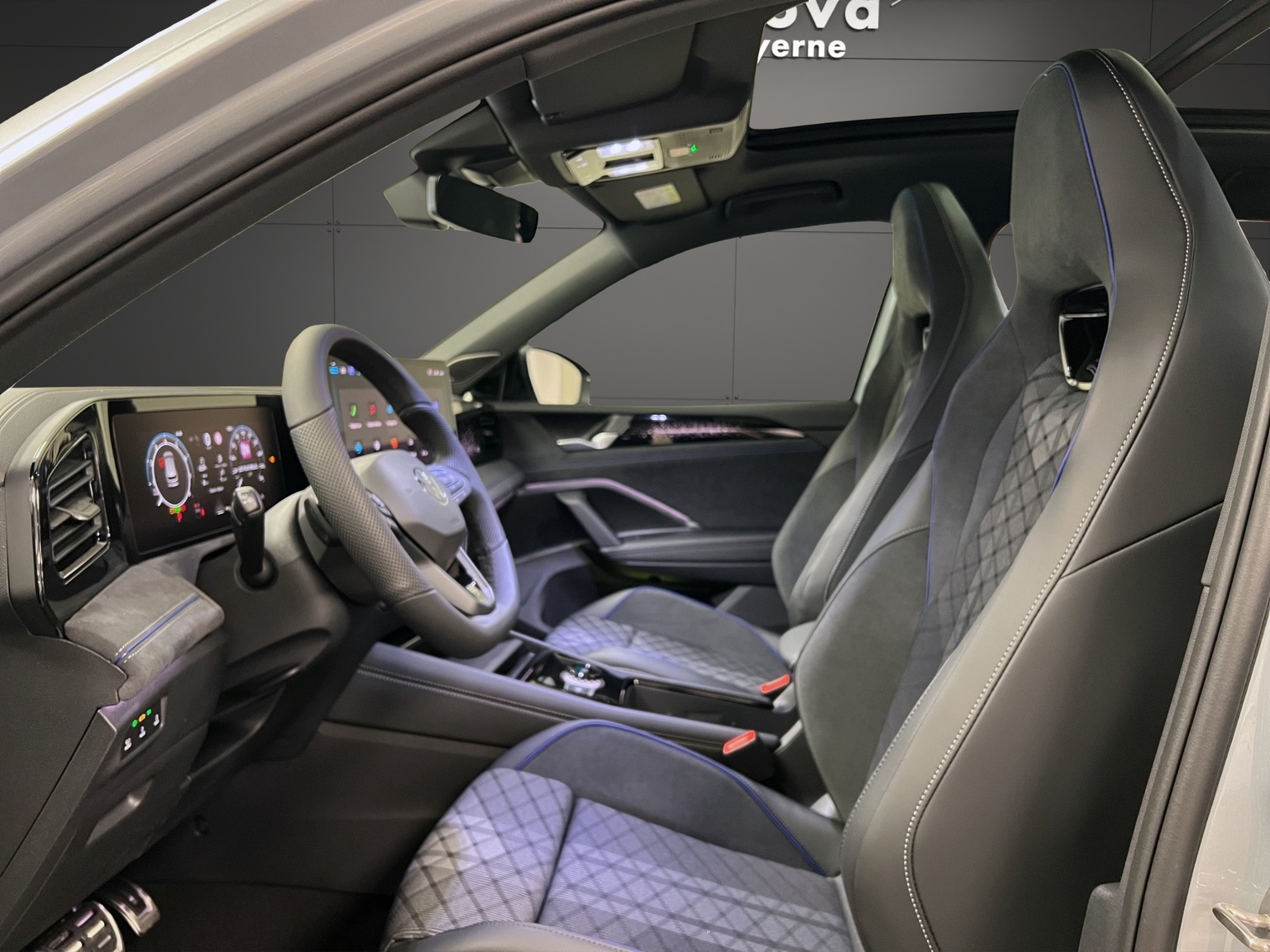 VW Tiguan 1.5 TSI evo2 eHybrid R-Line DSG-image-5