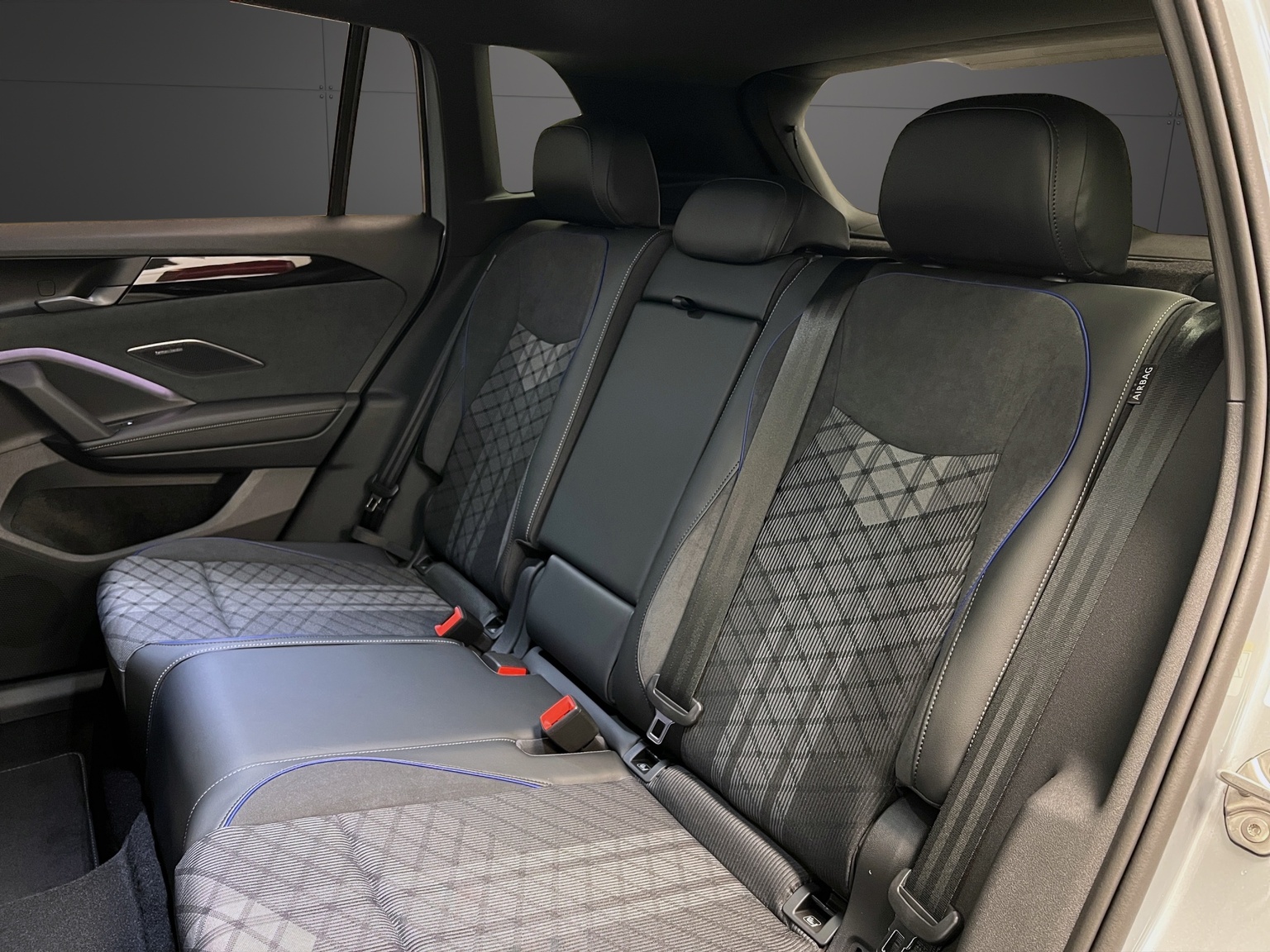 VW Tiguan 1.5 TSI evo2 eHybrid R-Line DSG-image-8