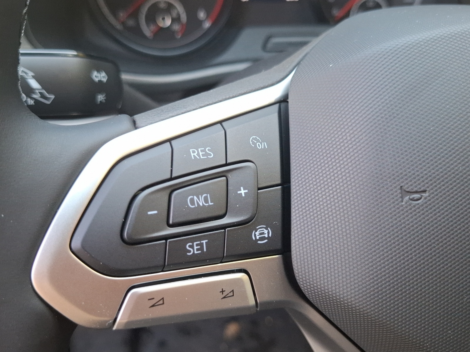 VW T6.1 2.0 TDI 4Motion-image-13