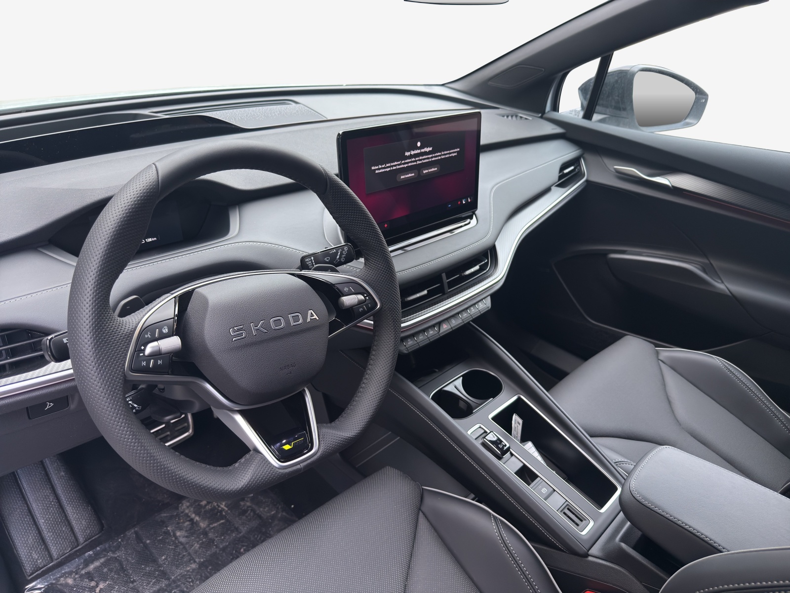 SKODA Enyaq 4x4 RS-image-8
