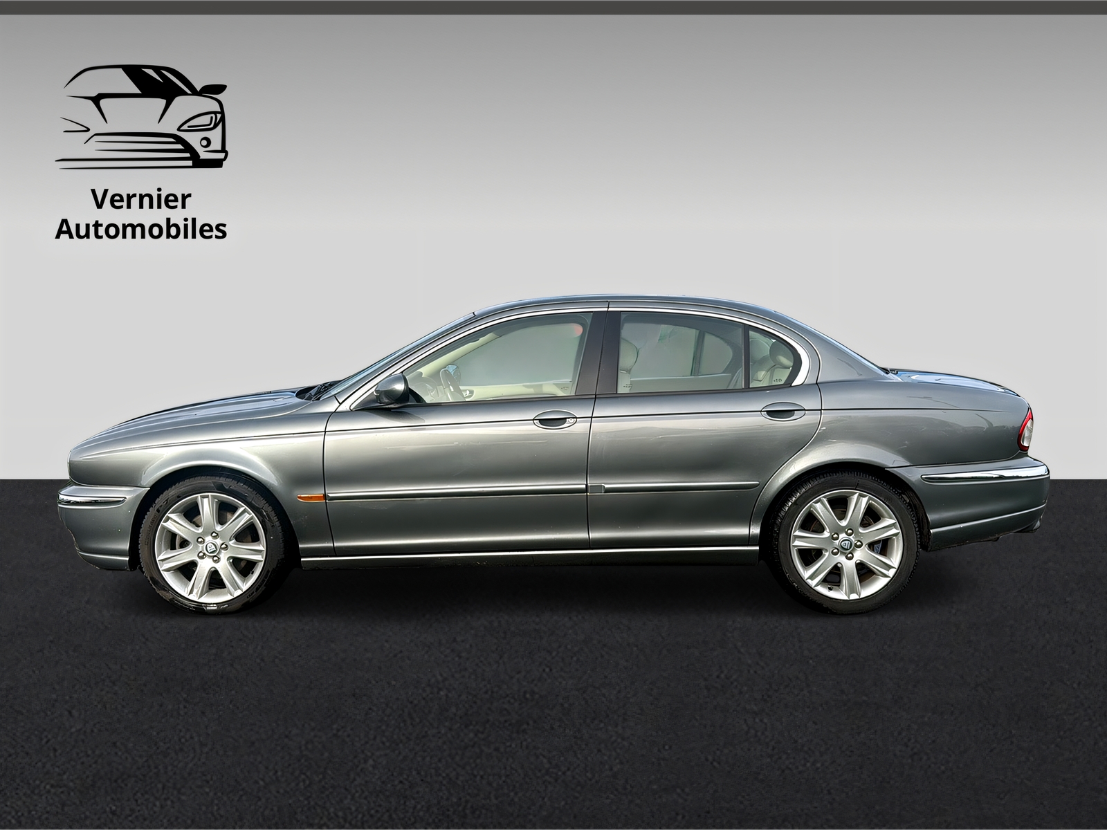 JAGUAR X-Type 3.0 V6 Traction4 Executive-image-8