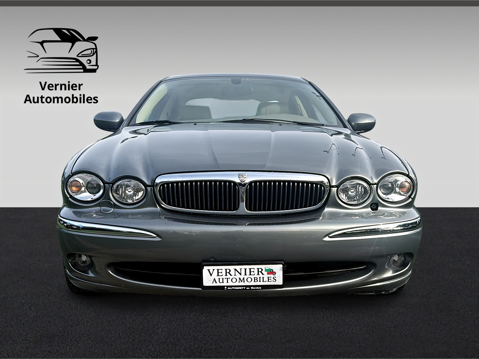 JAGUAR X-Type 3.0 V6 Traction4 Executive-image-1