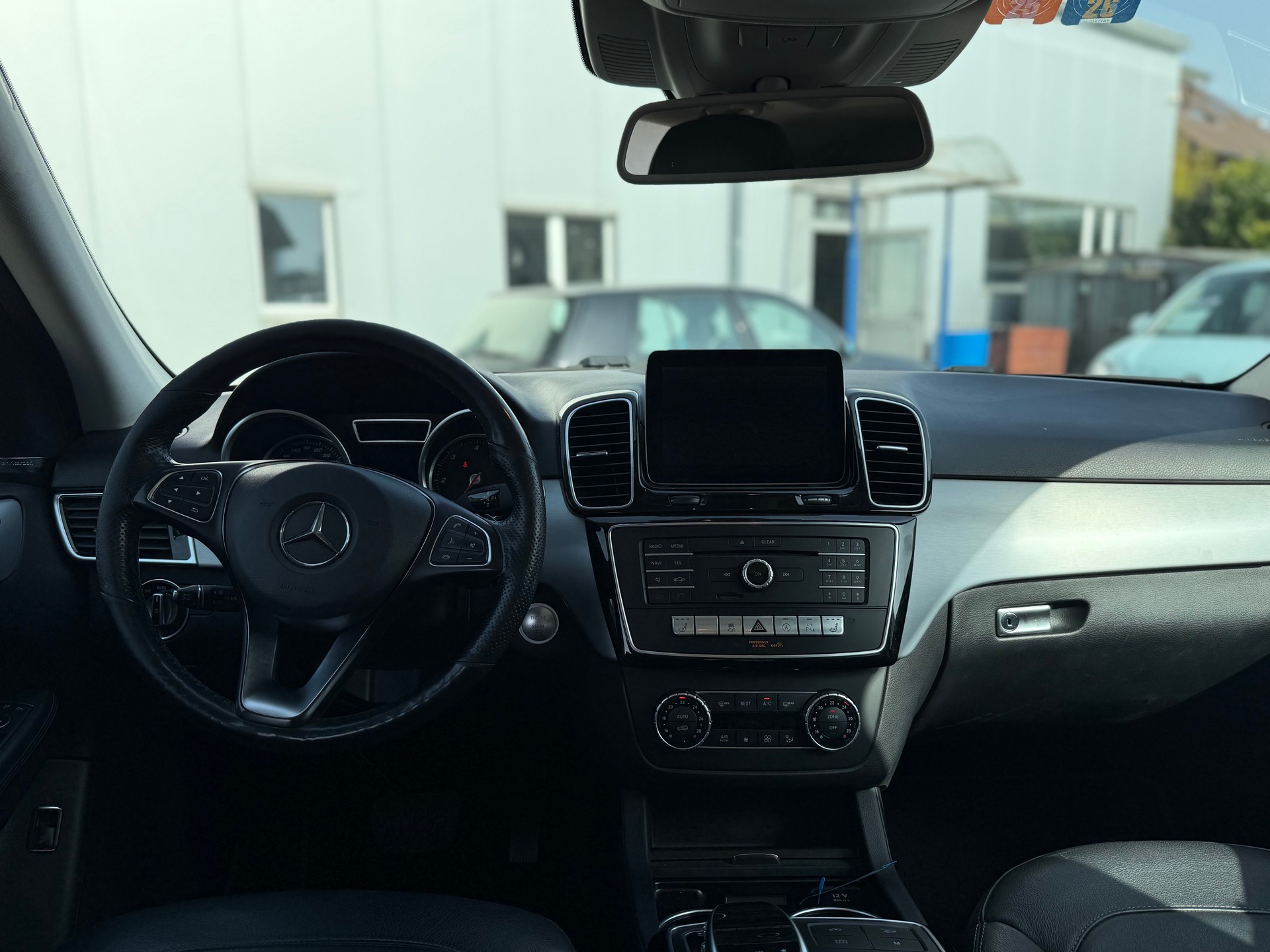 MERCEDES-BENZ GLE 350 d 4Matic 9G-Tronic-image-12