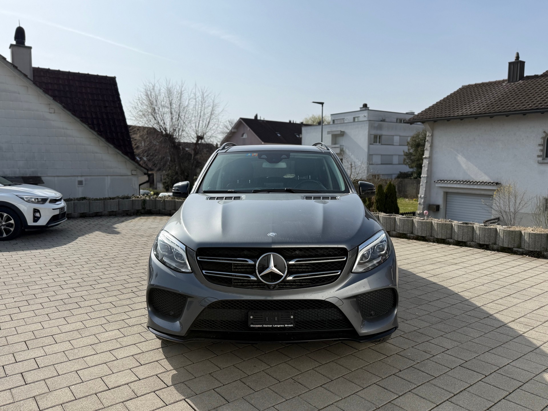MERCEDES-BENZ GLE 350 d 4Matic 9G-Tronic-showroom-element-2