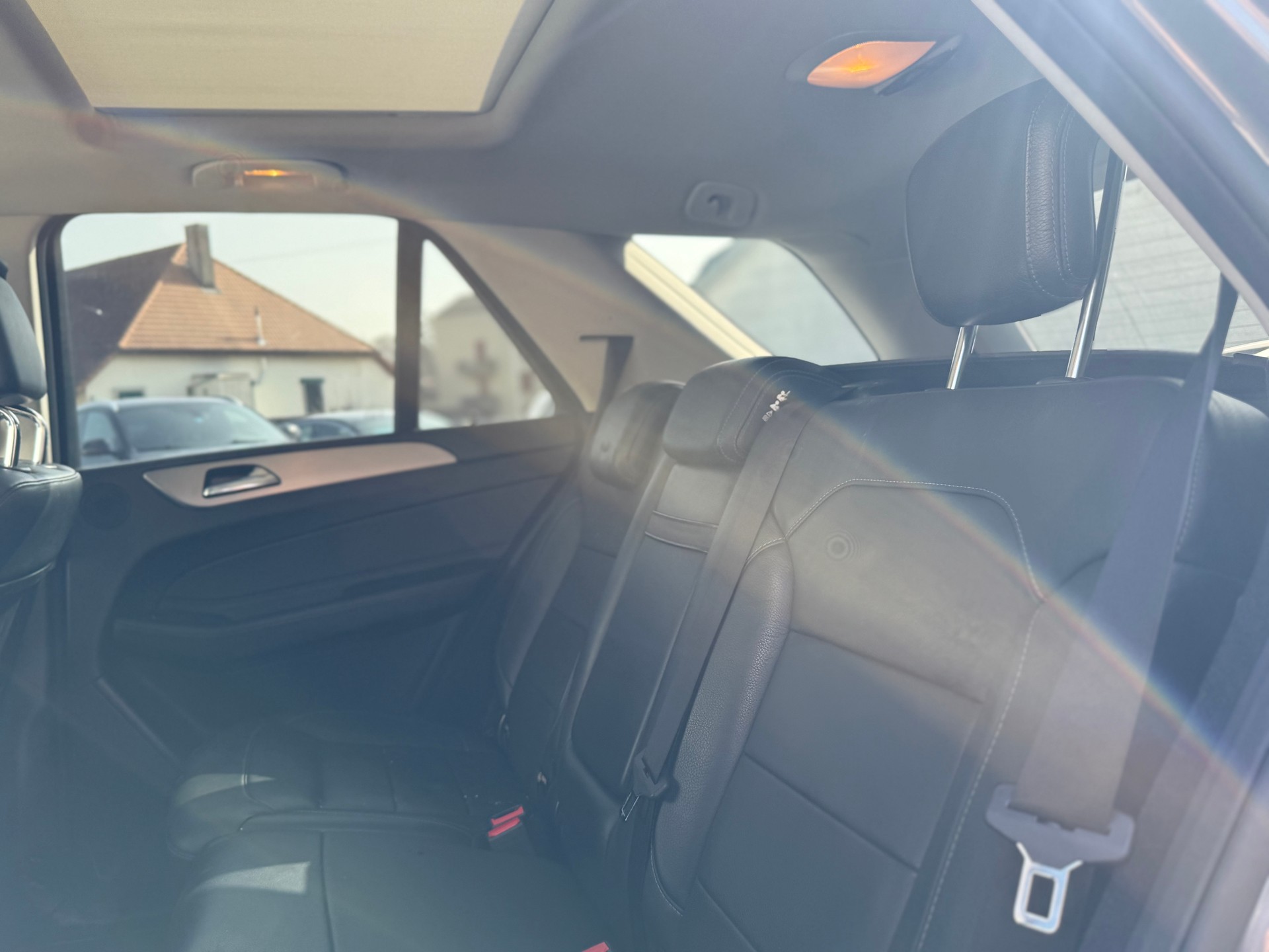 MERCEDES-BENZ GLE 350 d 4Matic 9G-Tronic-image-11