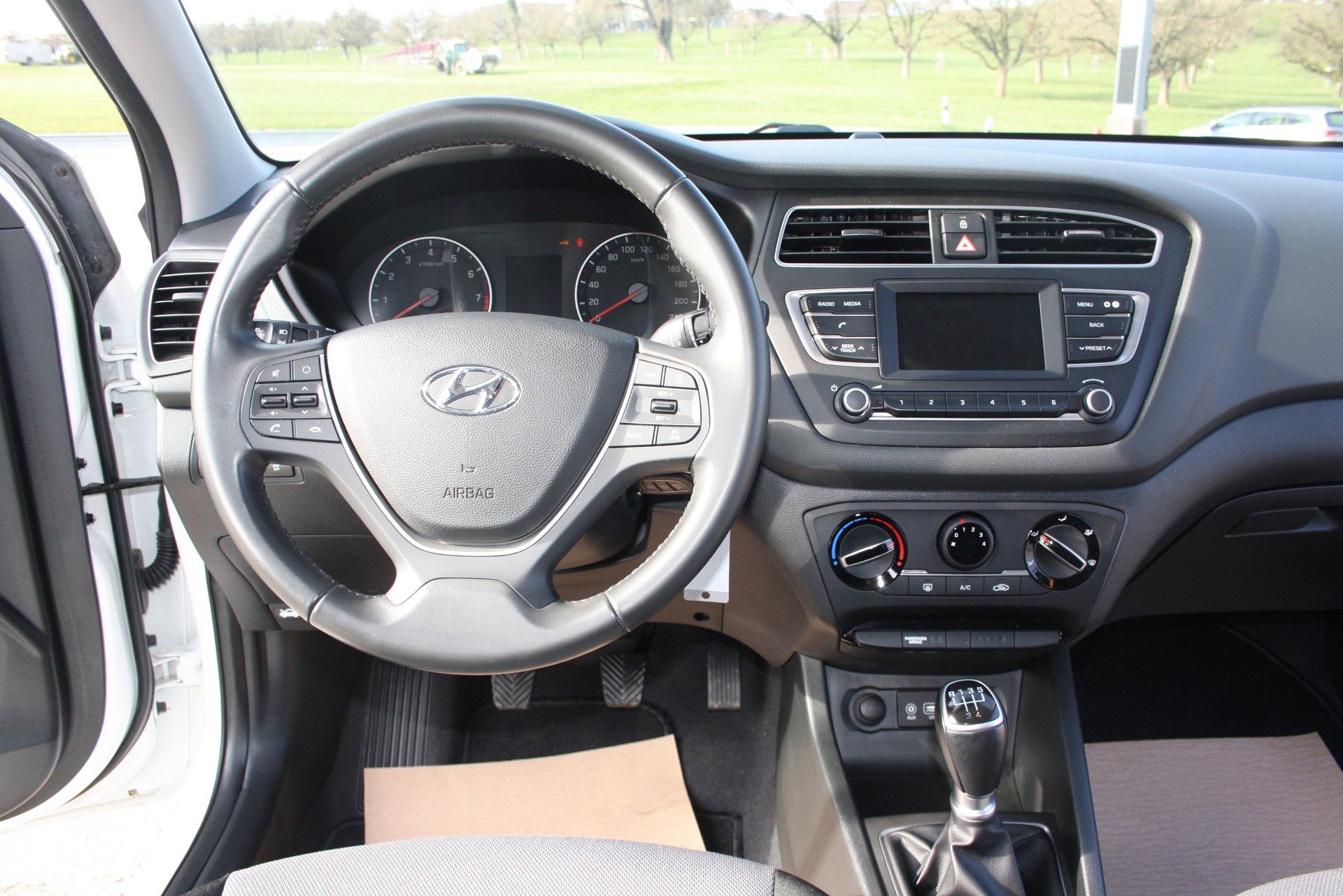 HYUNDAI i20 1.0 T-GDi Origo-image-9