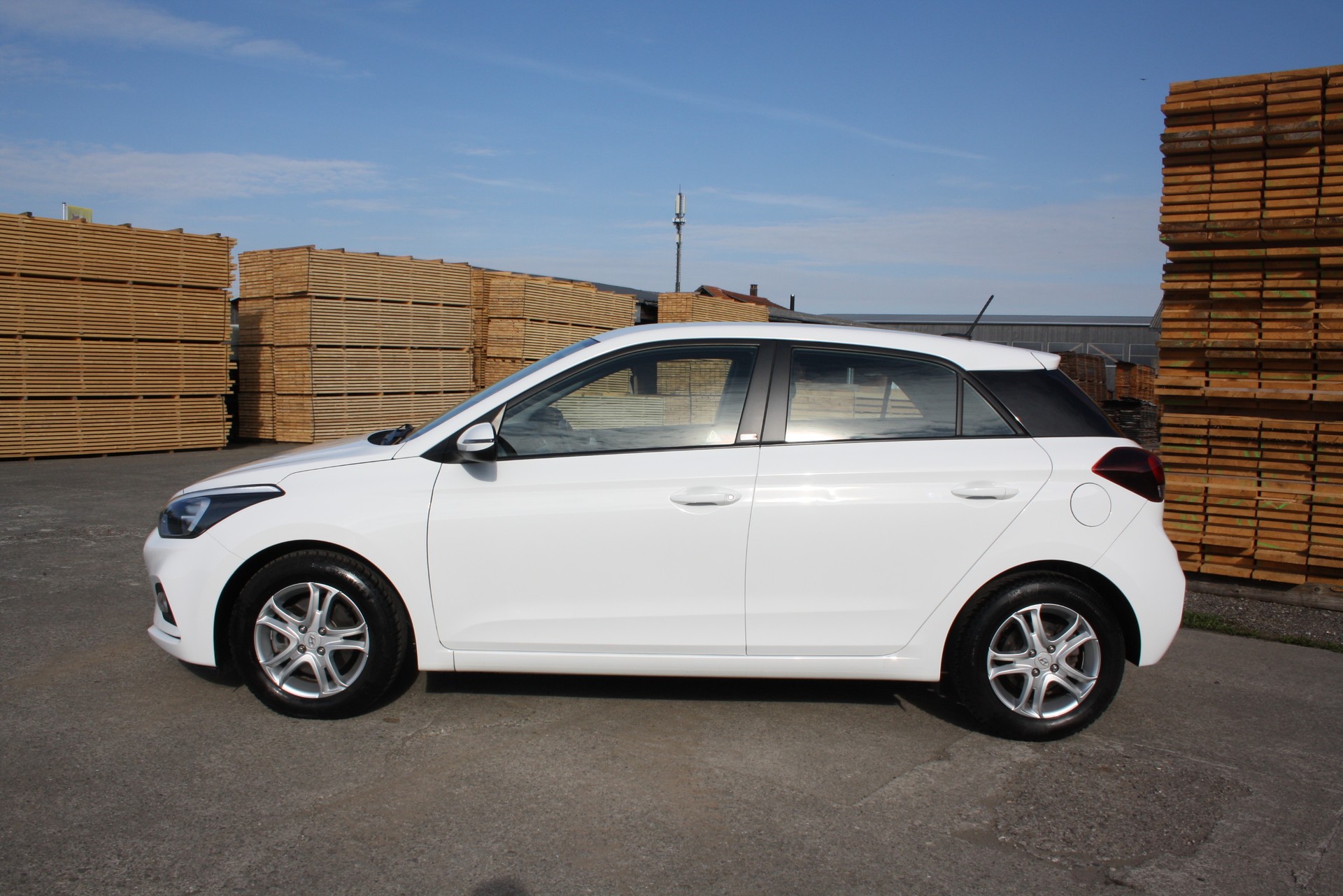 HYUNDAI i20 1.0 T-GDi Origo-image-2