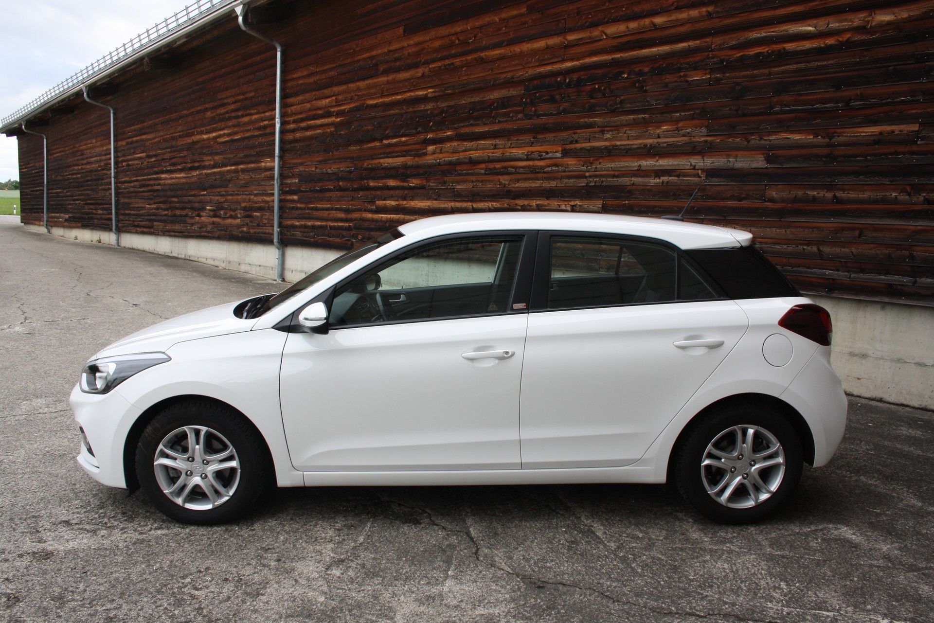 HYUNDAI i20 1.0 T-GDi Origo-image-7