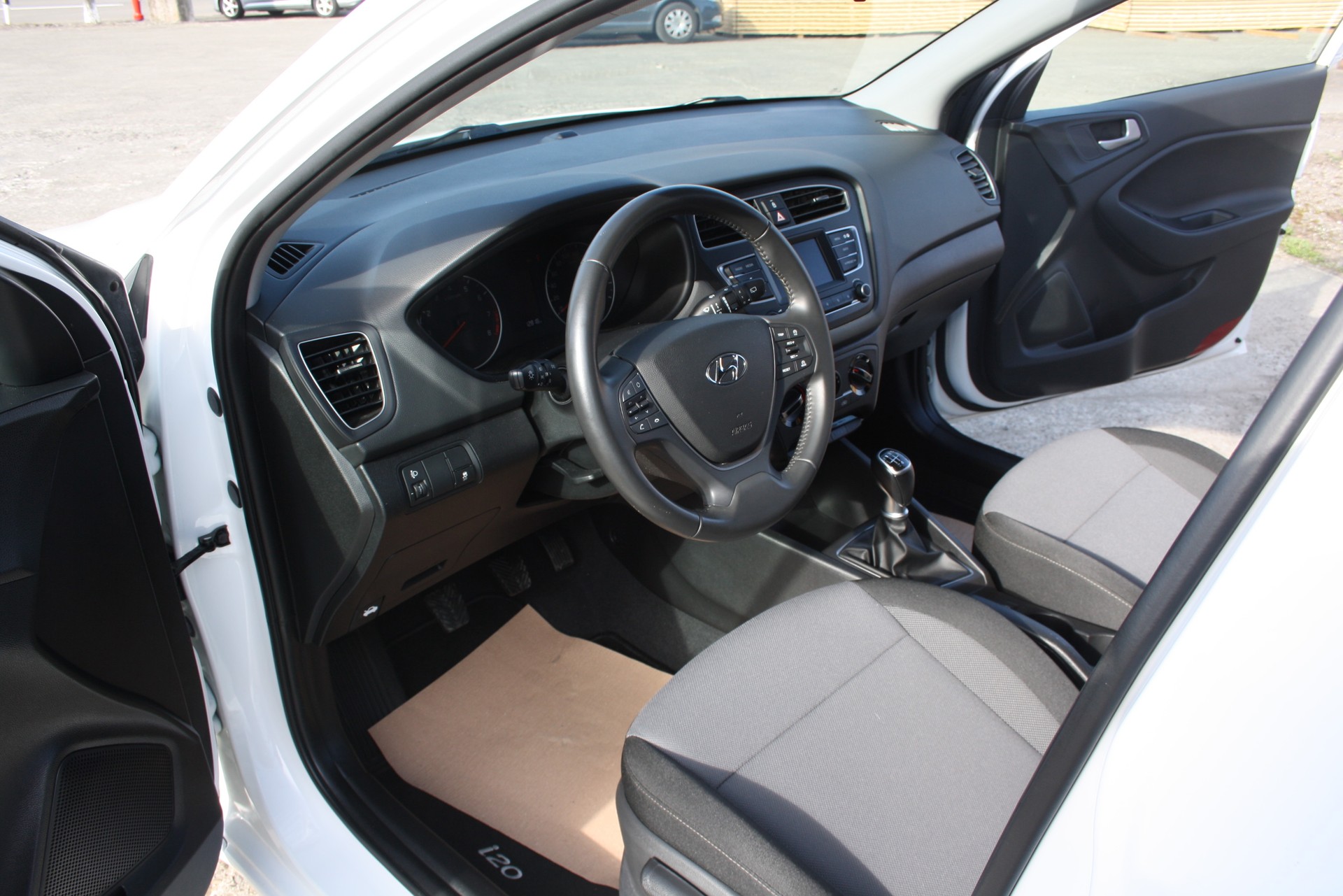 HYUNDAI i20 1.0 T-GDi Origo-image-8