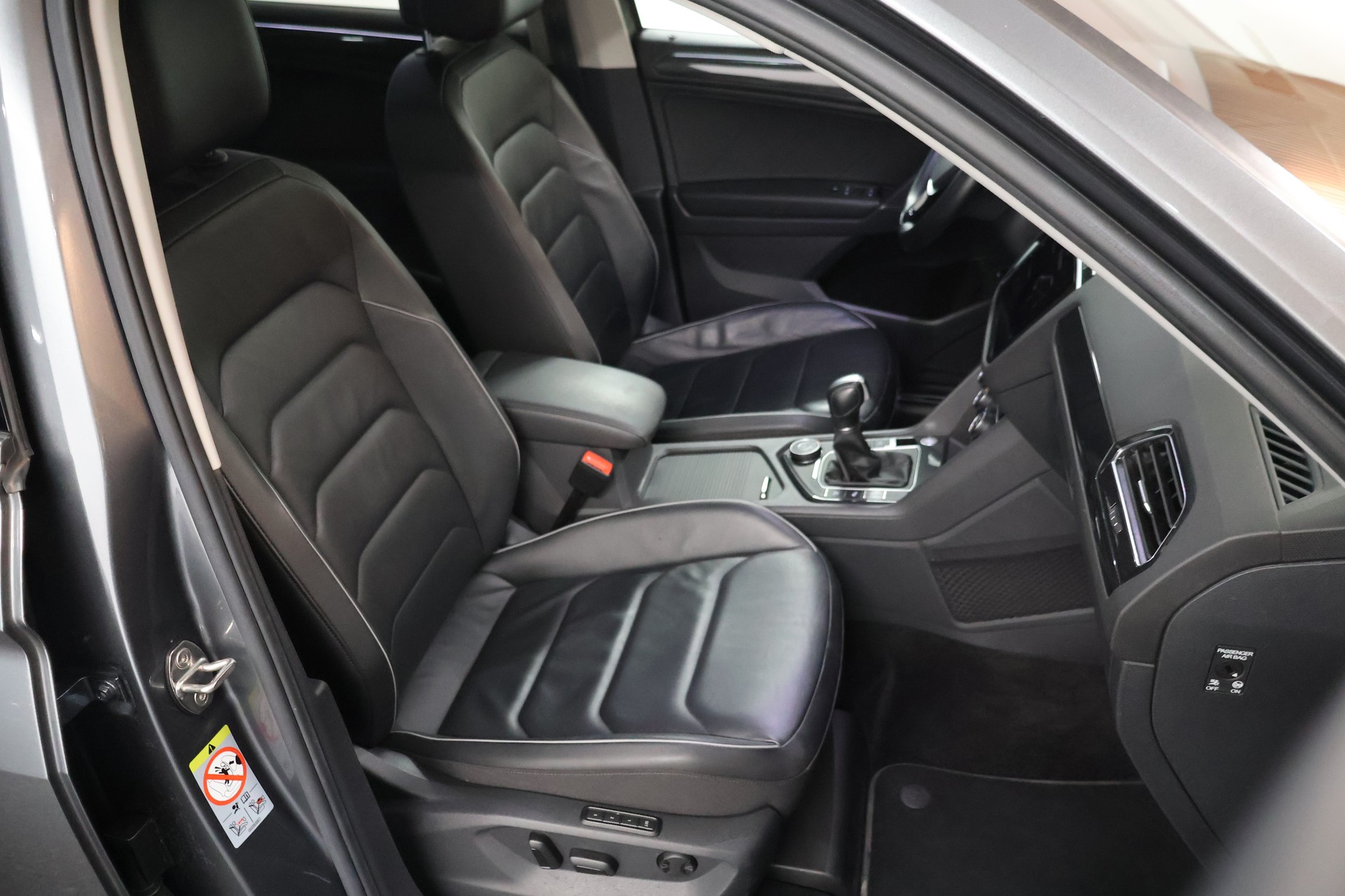 VW Tiguan Allspace 2.0 TDI SCR Highline 4Motion DSG-image-16