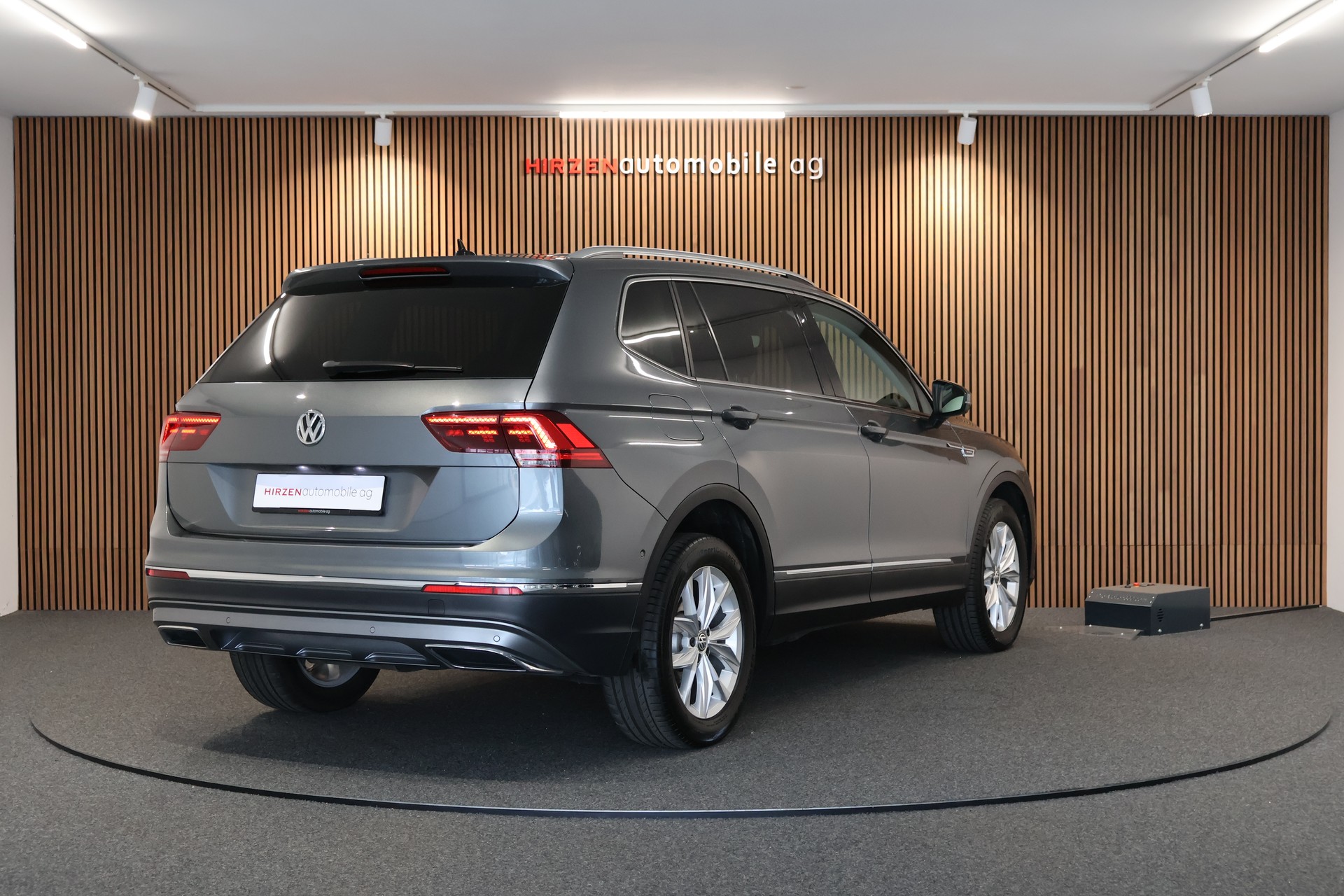 VW Tiguan Allspace 2.0 TDI SCR Highline 4Motion DSG-image-4
