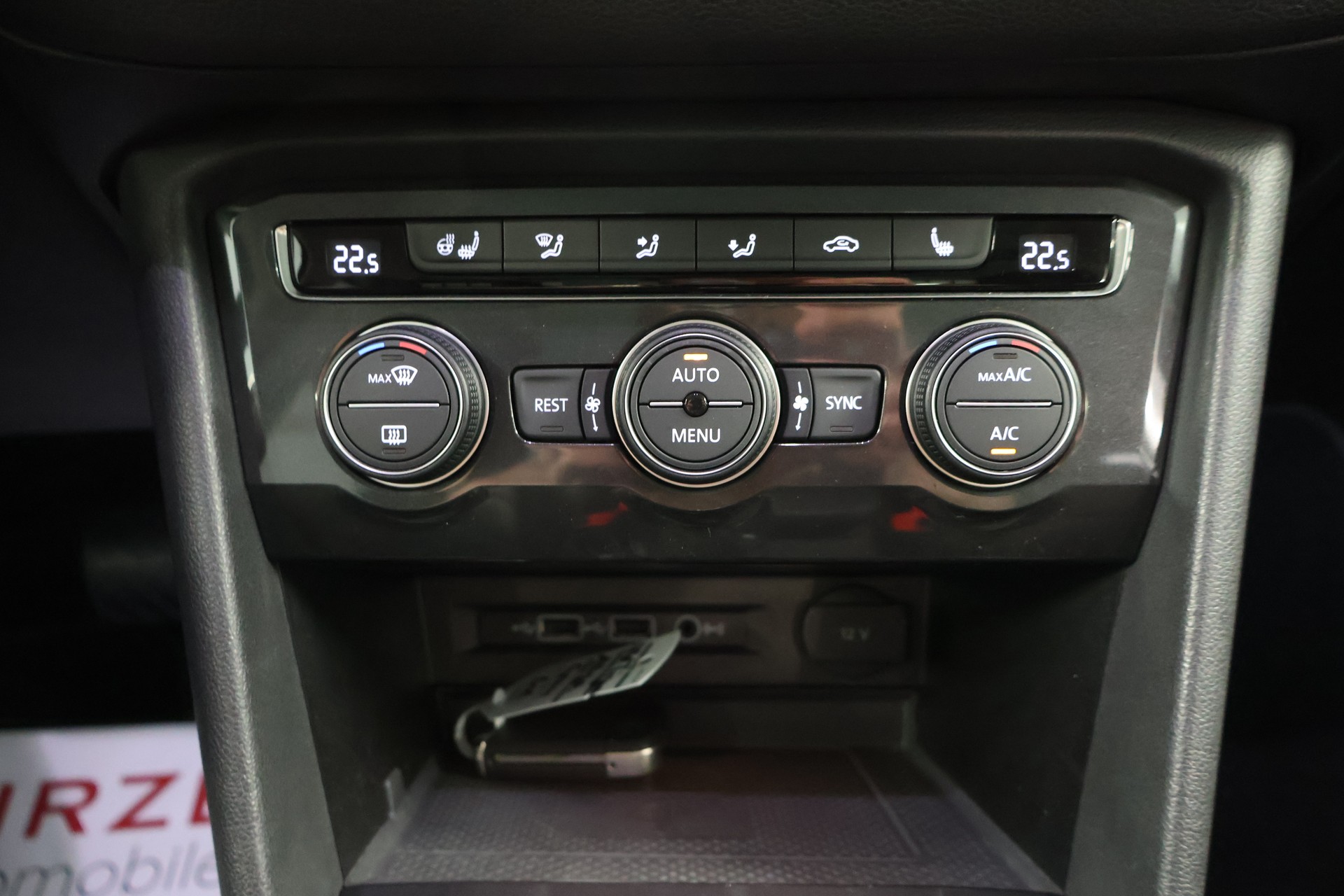 VW Tiguan Allspace 2.0 TDI SCR Highline 4Motion DSG-image-21