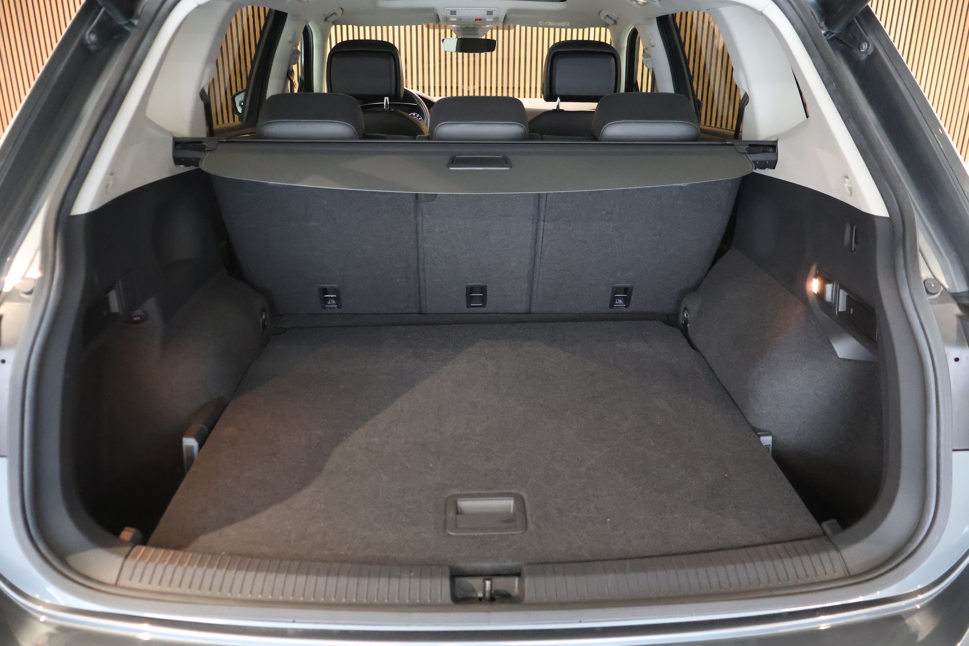 VW Tiguan Allspace 2.0 TDI SCR Highline 4Motion DSG-image-12