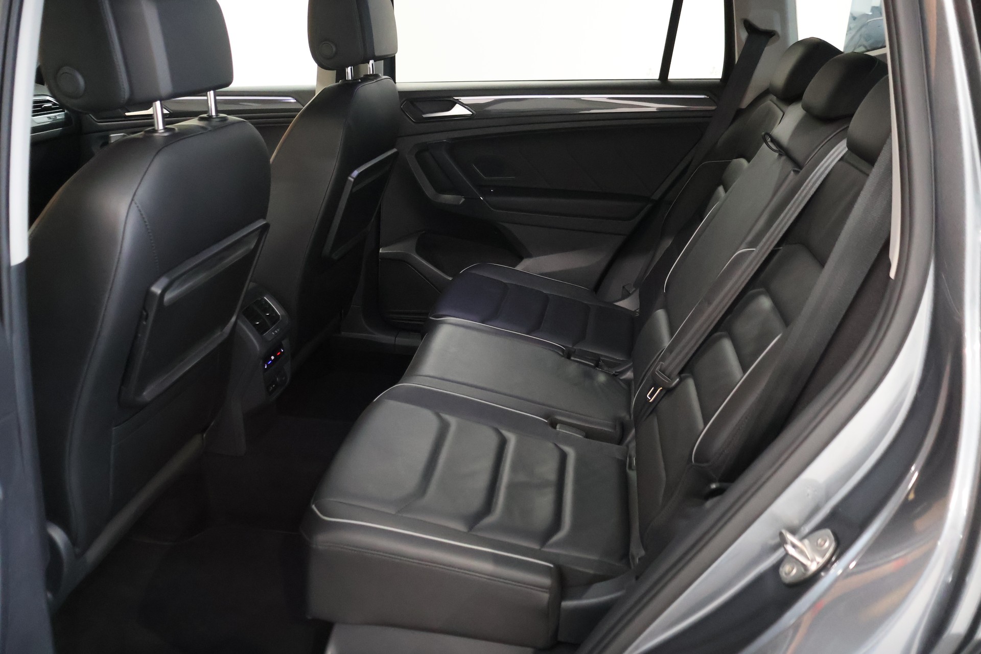 VW Tiguan Allspace 2.0 TDI SCR Highline 4Motion DSG-image-11