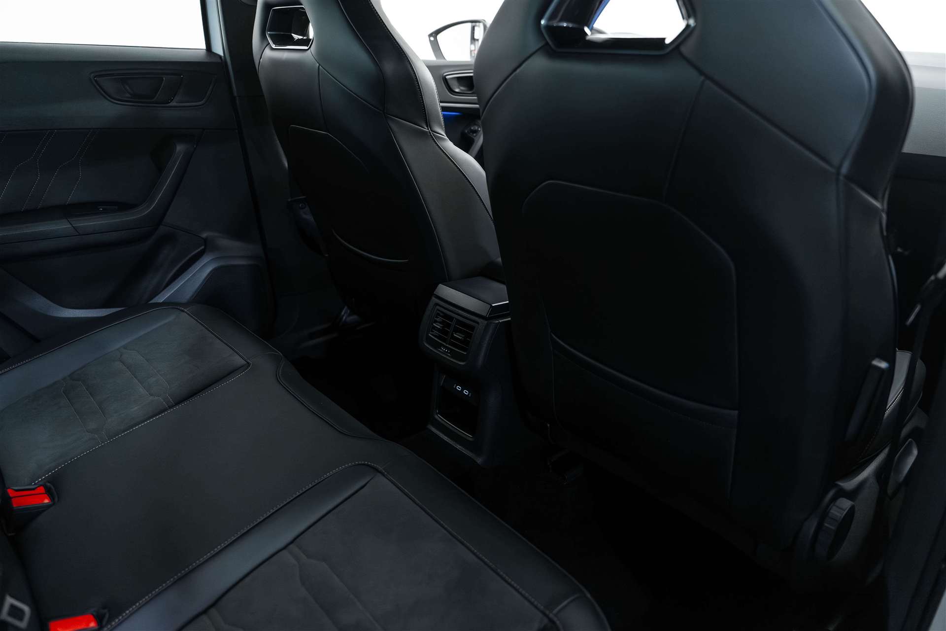 CUPRA Ateca 1.5TSI DSG 150PS-image-11