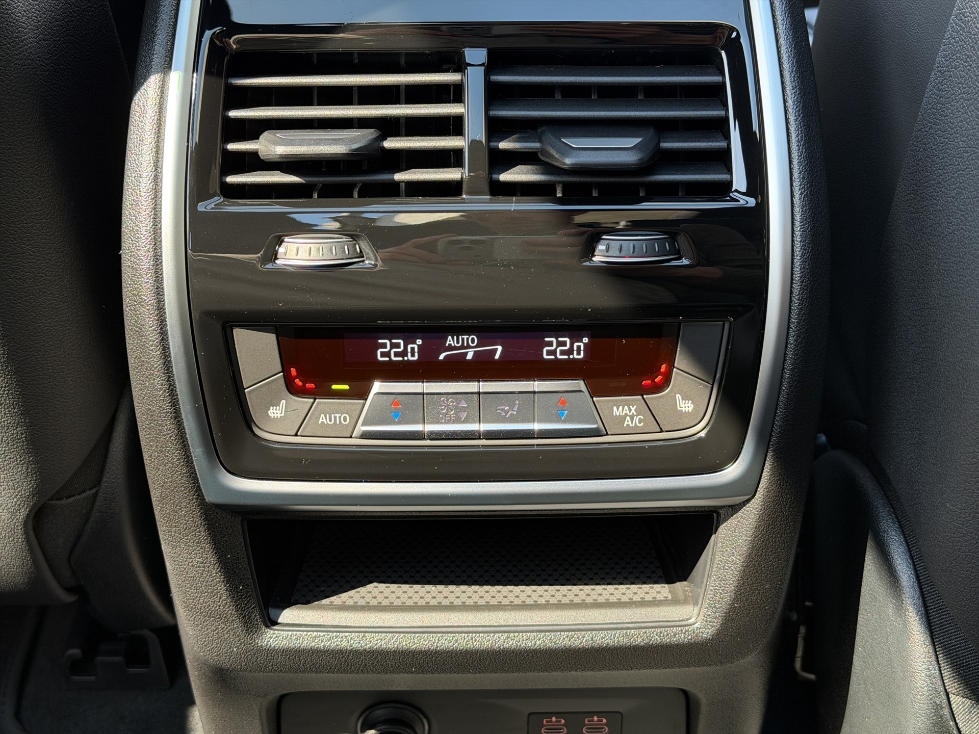 BMW X7 xDrive 48V 40d M Sport Pro Steptronic-image-21