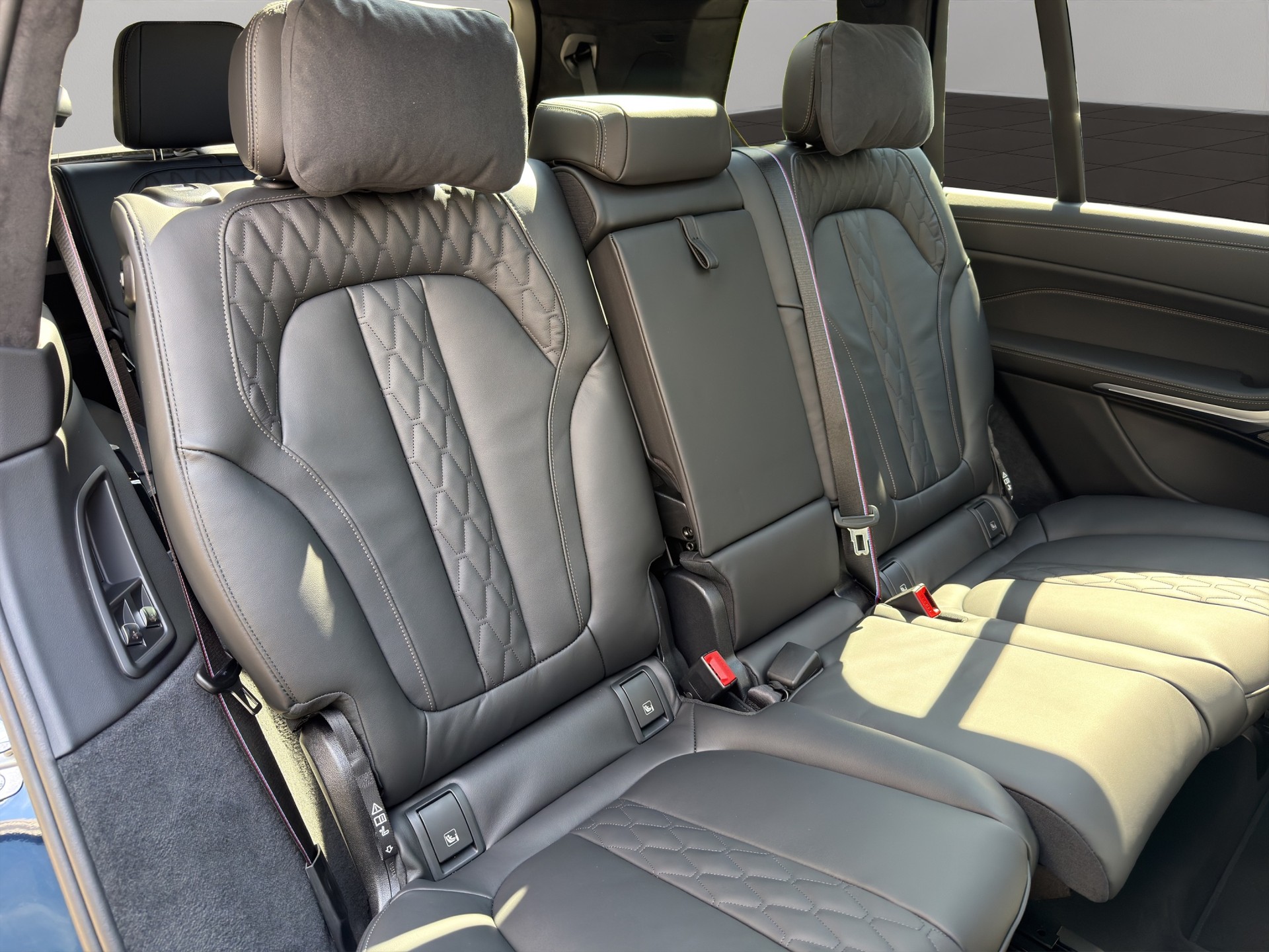 BMW X7 xDrive 48V 40d M Sport Pro Steptronic-image-20