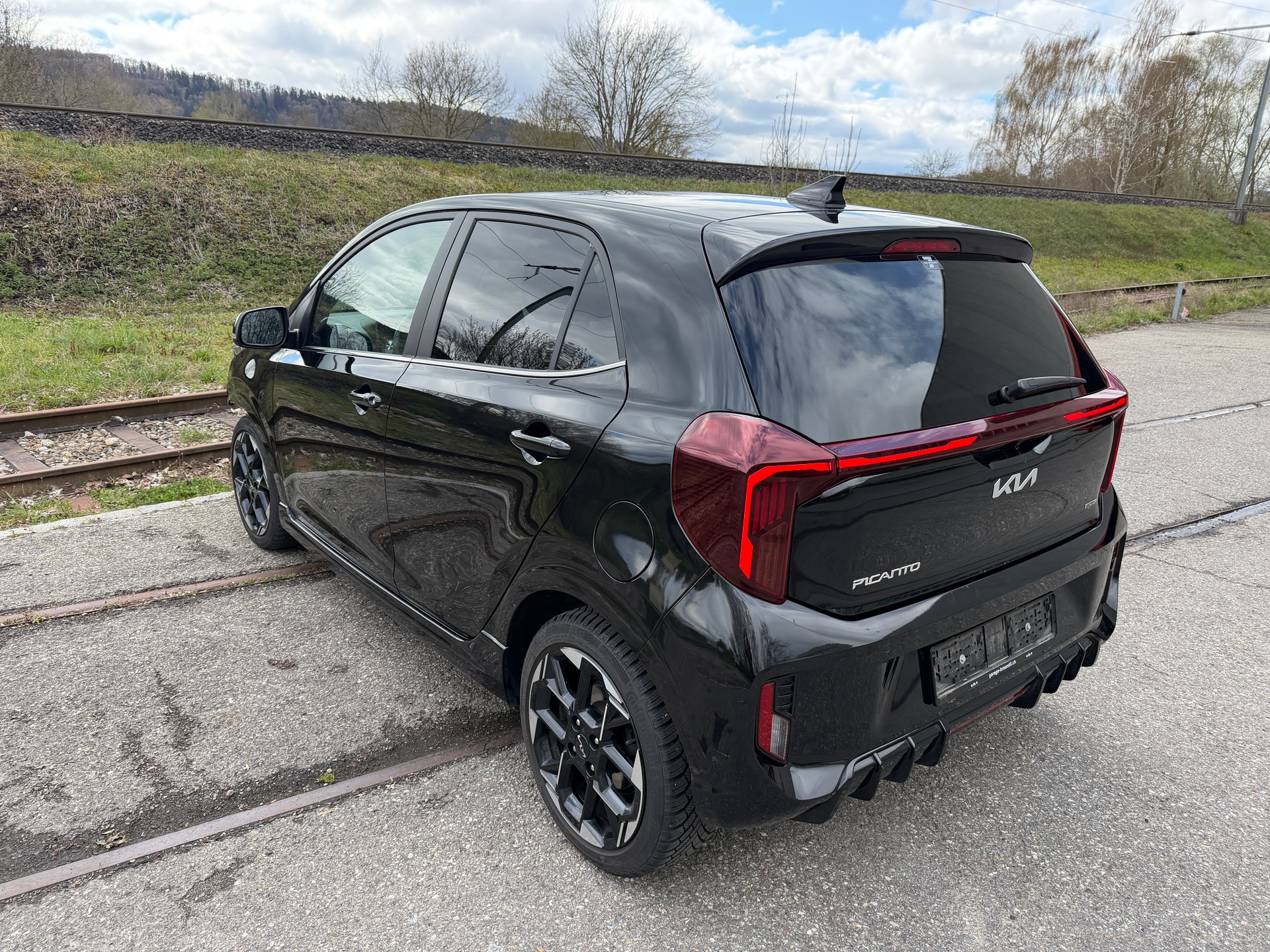 KIA Picanto 1.2 CVVT GT-Line Automatic-image-7