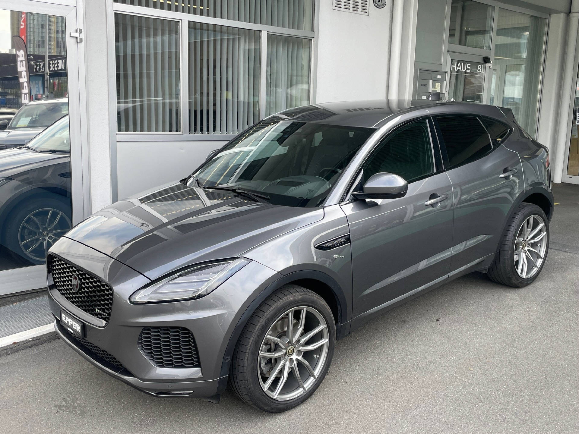 JAGUAR E-Pace 2.0 T 300 R-Dynamic HSE AWD-image-25