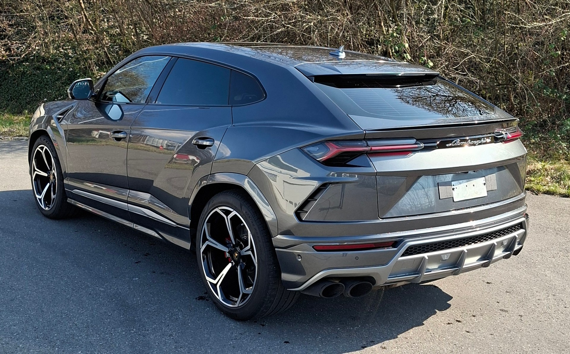LAMBORGHINI Urus E-Gear-image-1
