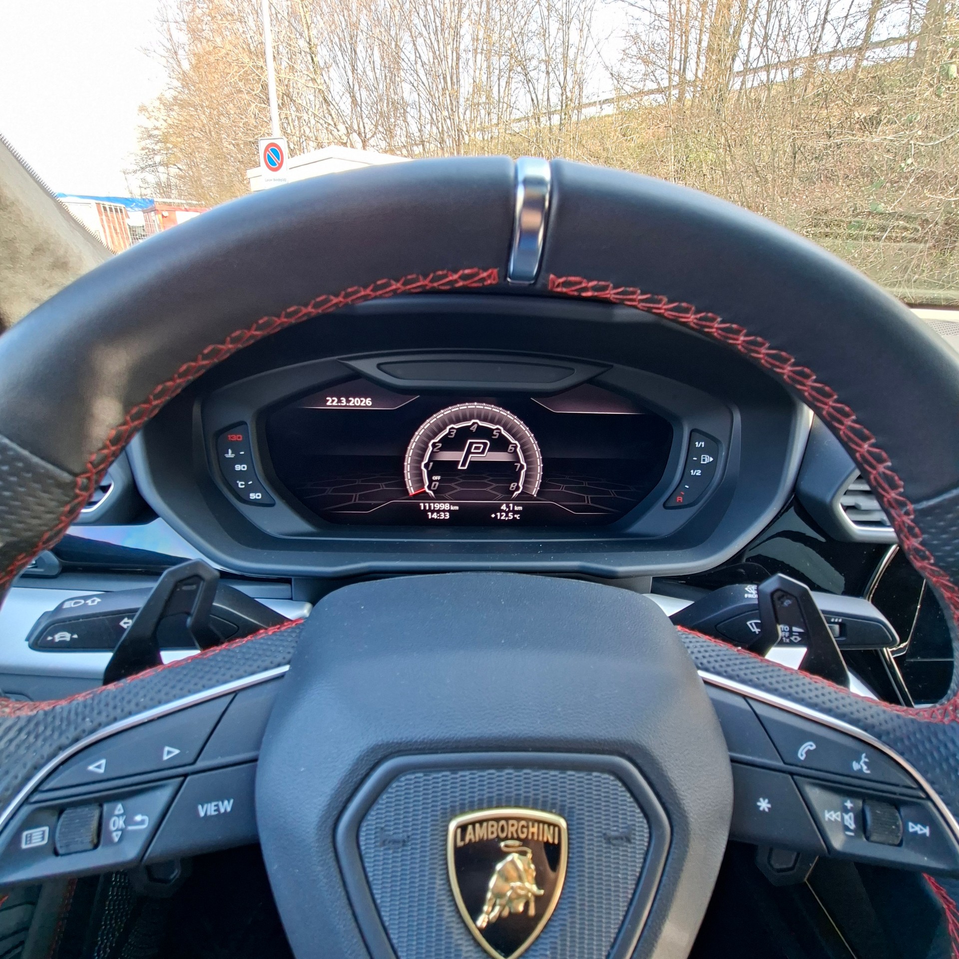 LAMBORGHINI Urus E-Gear-image-8