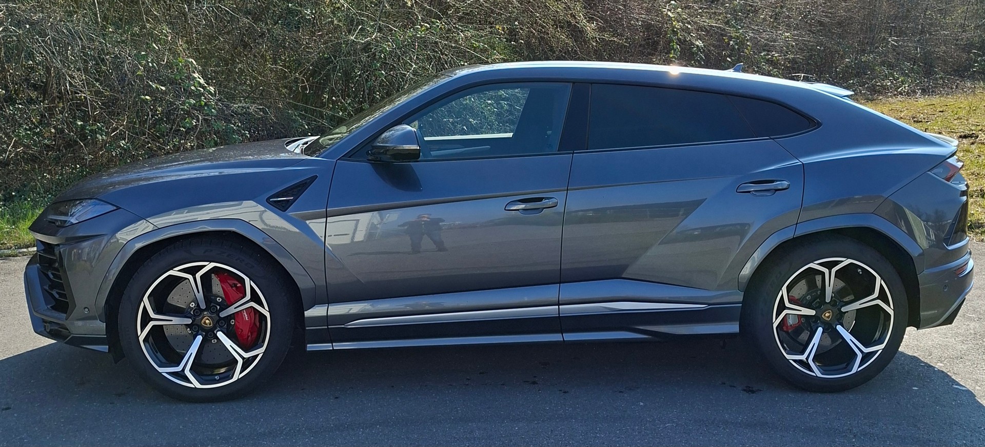 LAMBORGHINI Urus E-Gear-image-3