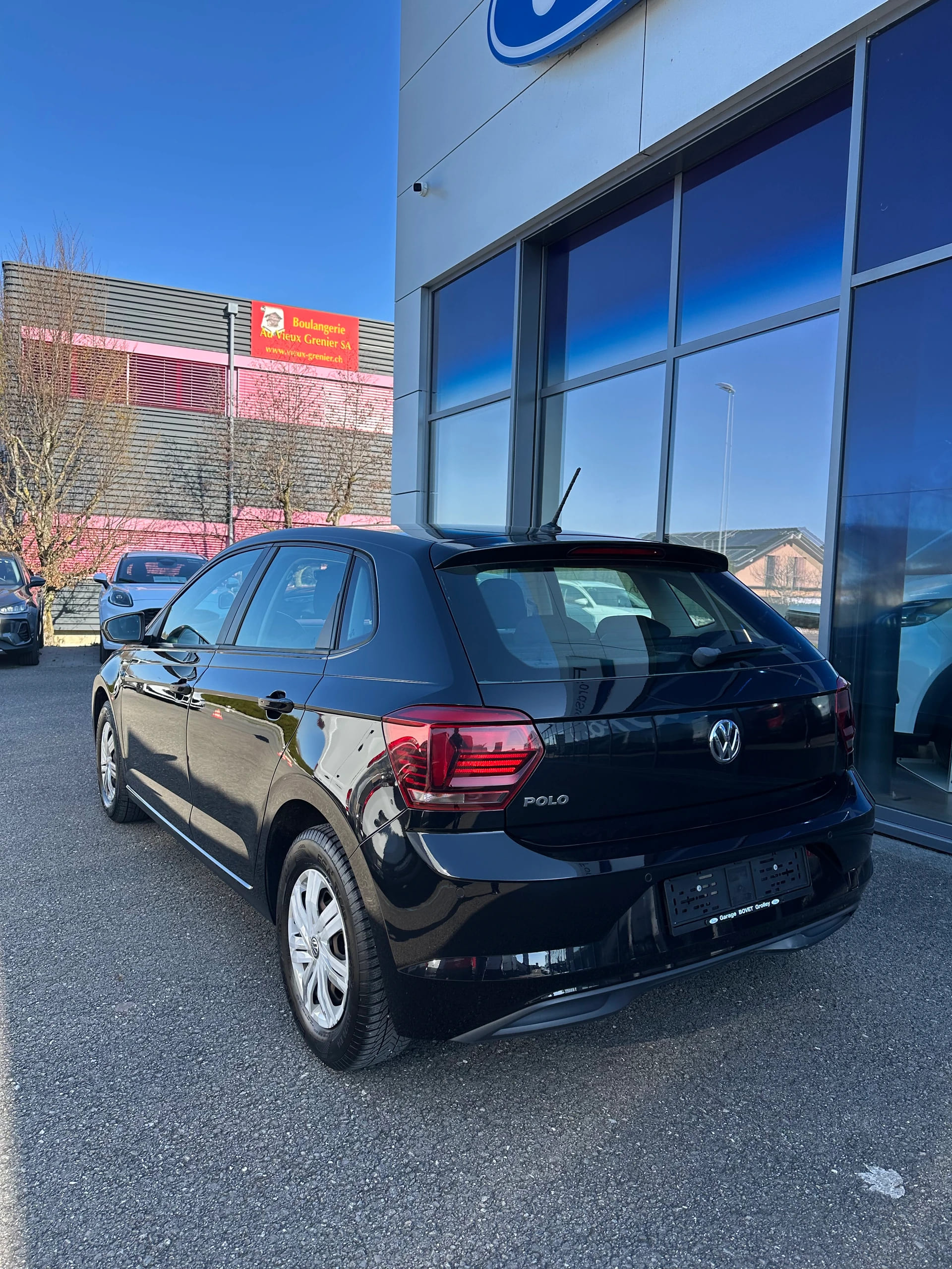 VW Polo 1.0 MPI 80 Trendline-image-3