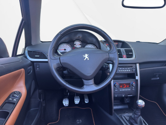 PEUGEOT 207 CC 1.6 16V Sport-image-10