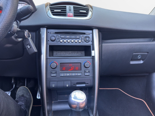PEUGEOT 207 CC 1.6 16V Sport-image-7