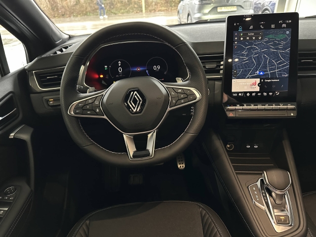 RENAULT Captur-image-9