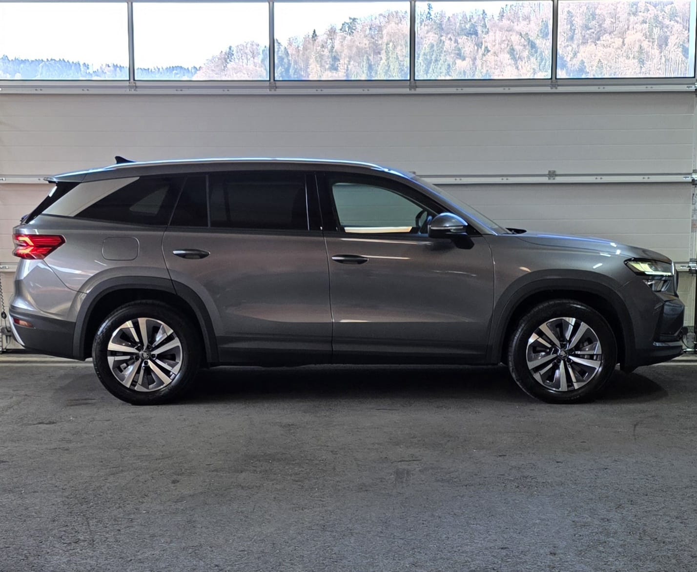 SKODA Kodiaq 1.5 TSI mHEV Selection *Rückfahrkamera*7-Sitzer*-image-5
