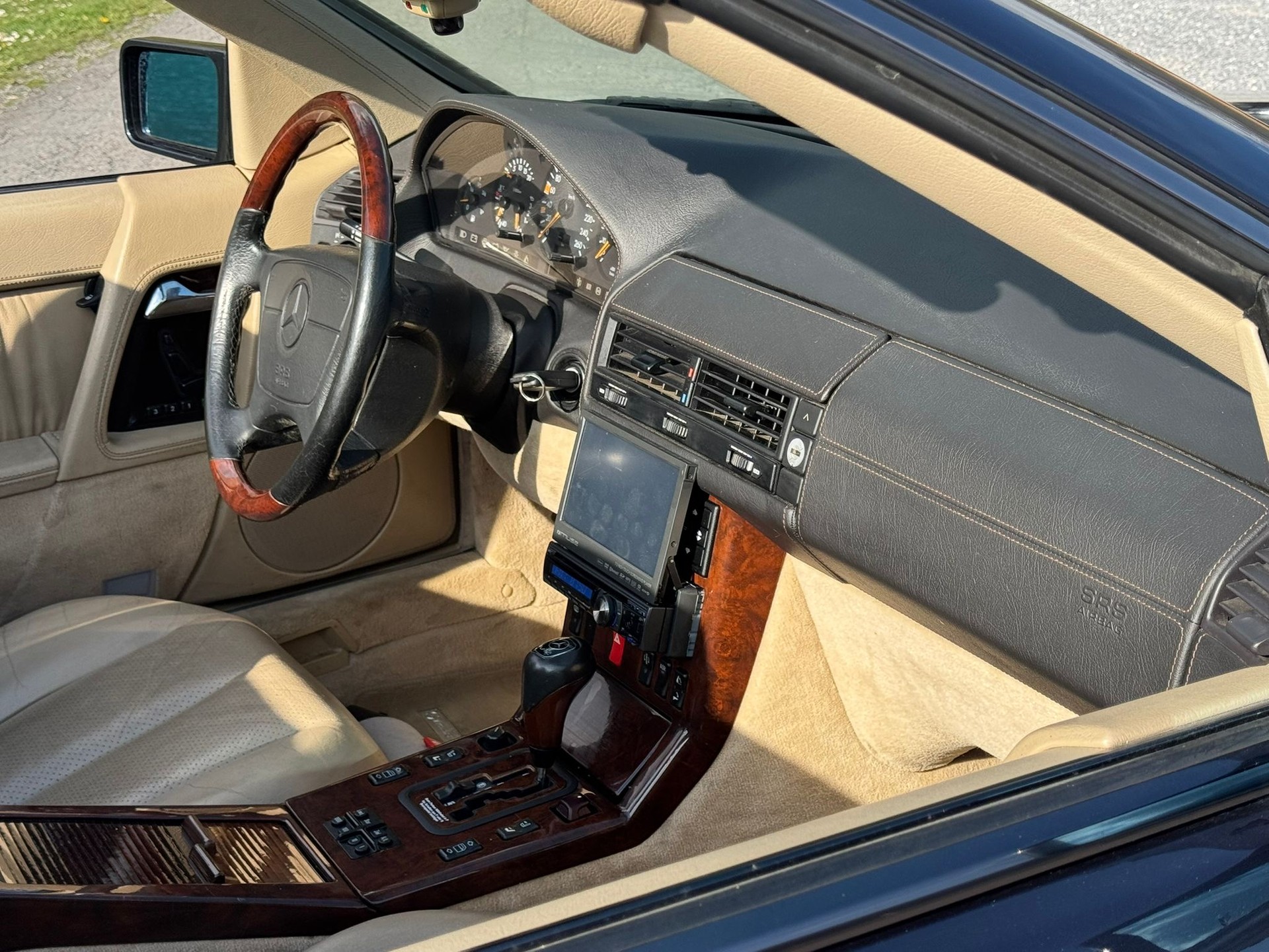 MERCEDES-BENZ SL 600 Automatic-image-12
