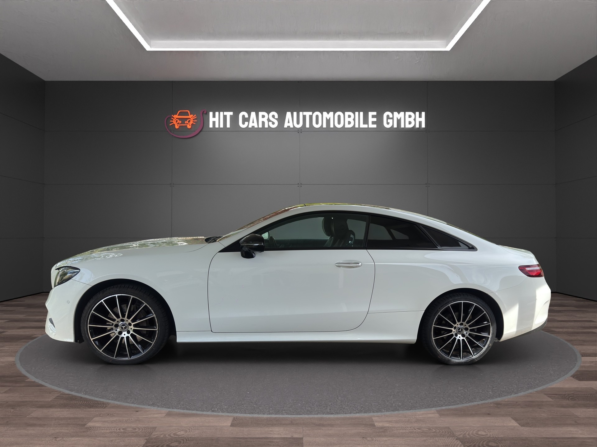 MERCEDES-BENZ E 200 Coupé AMG Line 4 Matic 9G-Tronic-image-8