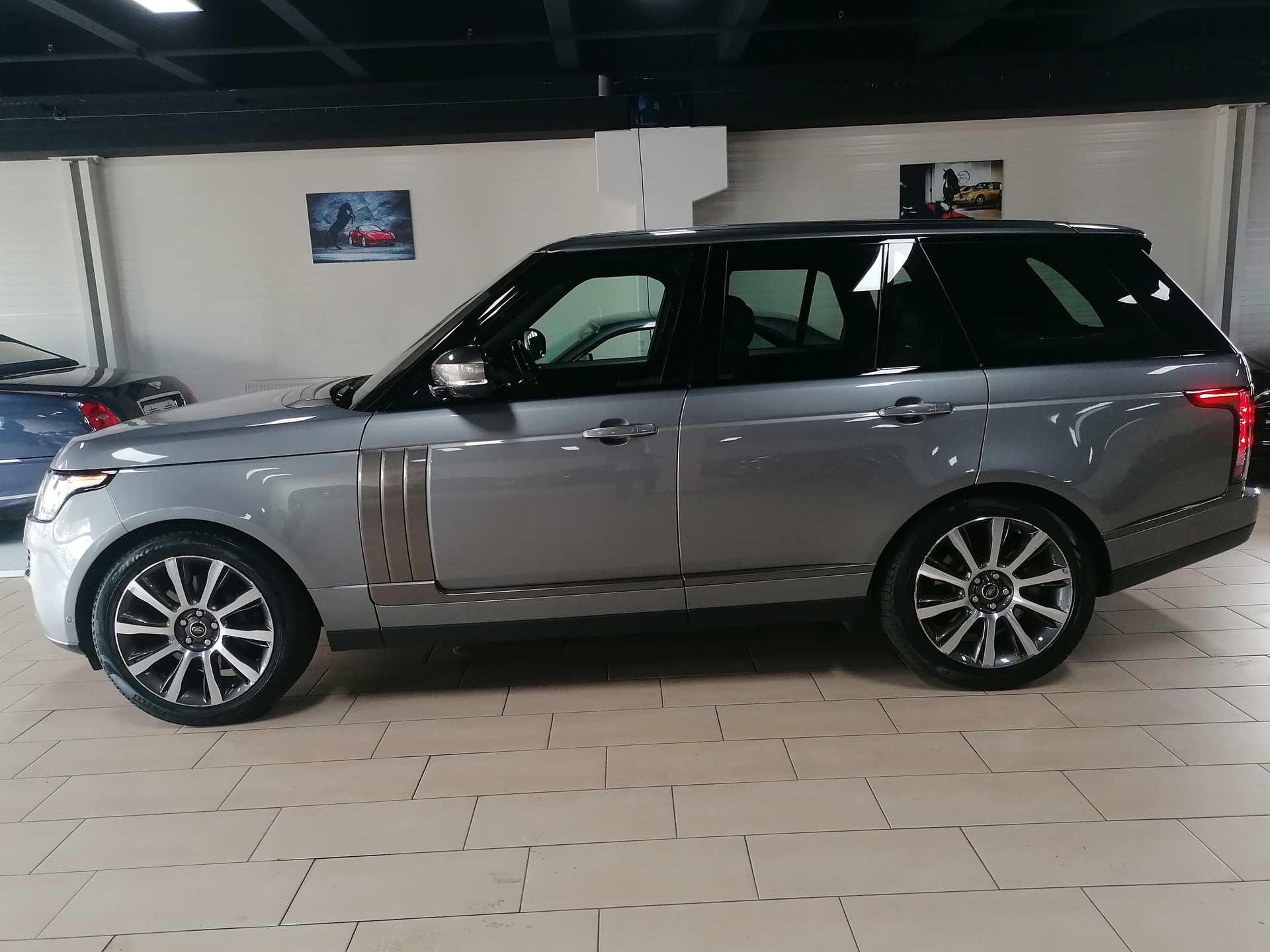 LAND ROVER Range Rover 4.4 SDV8 Autobiography Automatic-image-3