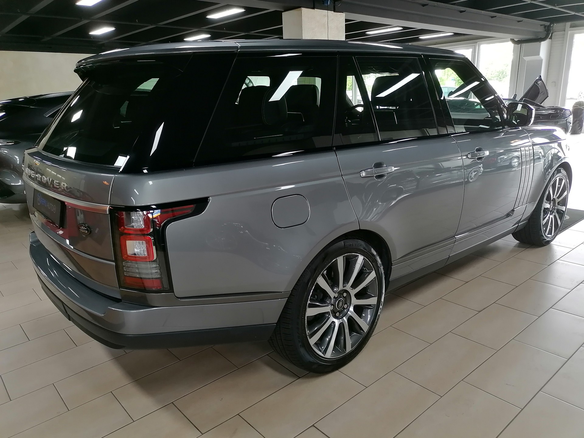 LAND ROVER Range Rover 4.4 SDV8 Autobiography Automatic-image-6