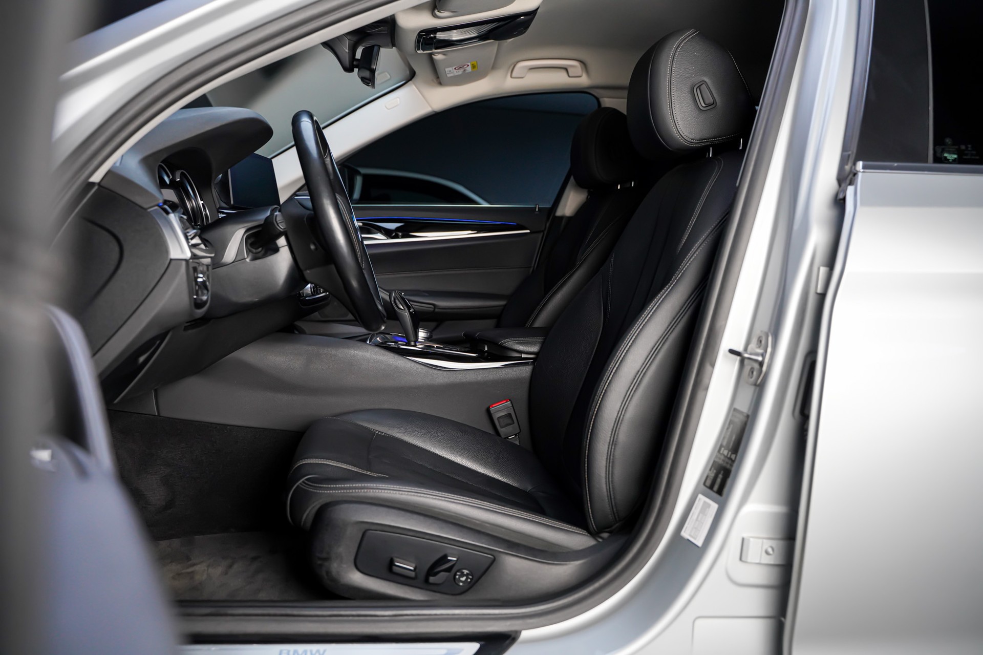 BMW 520d Sport Line Steptronic-image-9
