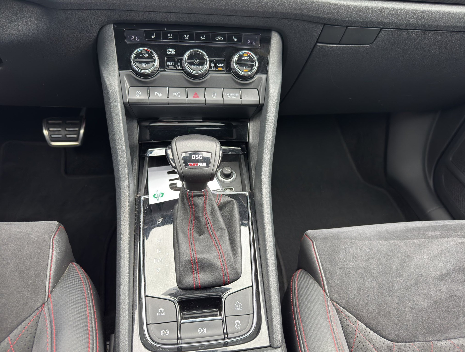 SKODA Kodiaq 2.0 Bi-TDI SCR RS 4x4 DSG-image-19