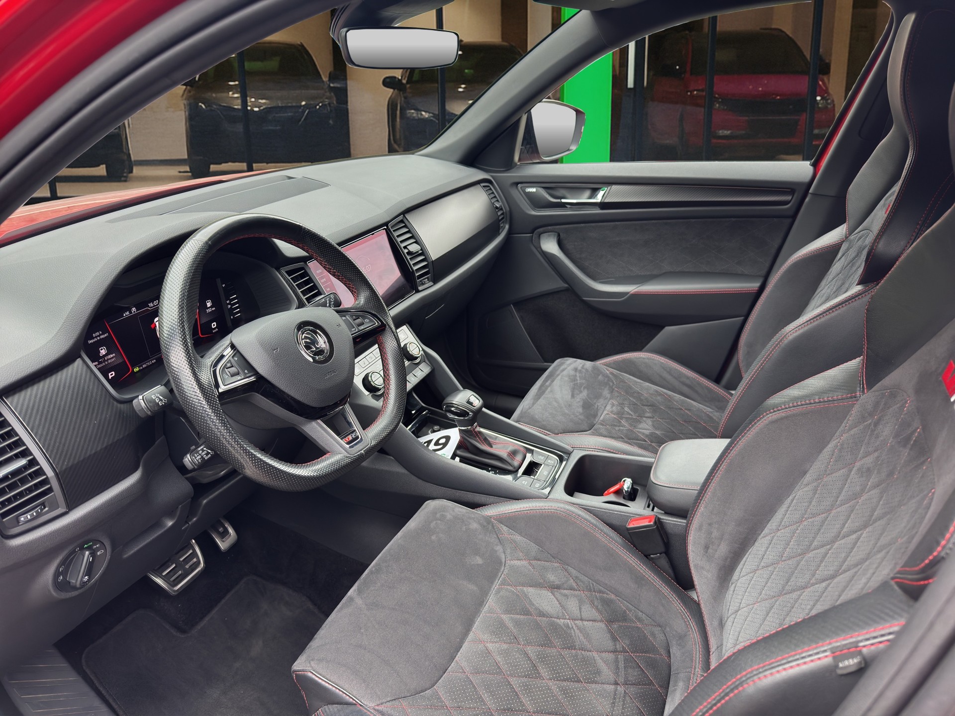 SKODA Kodiaq 2.0 Bi-TDI SCR RS 4x4 DSG-image-8